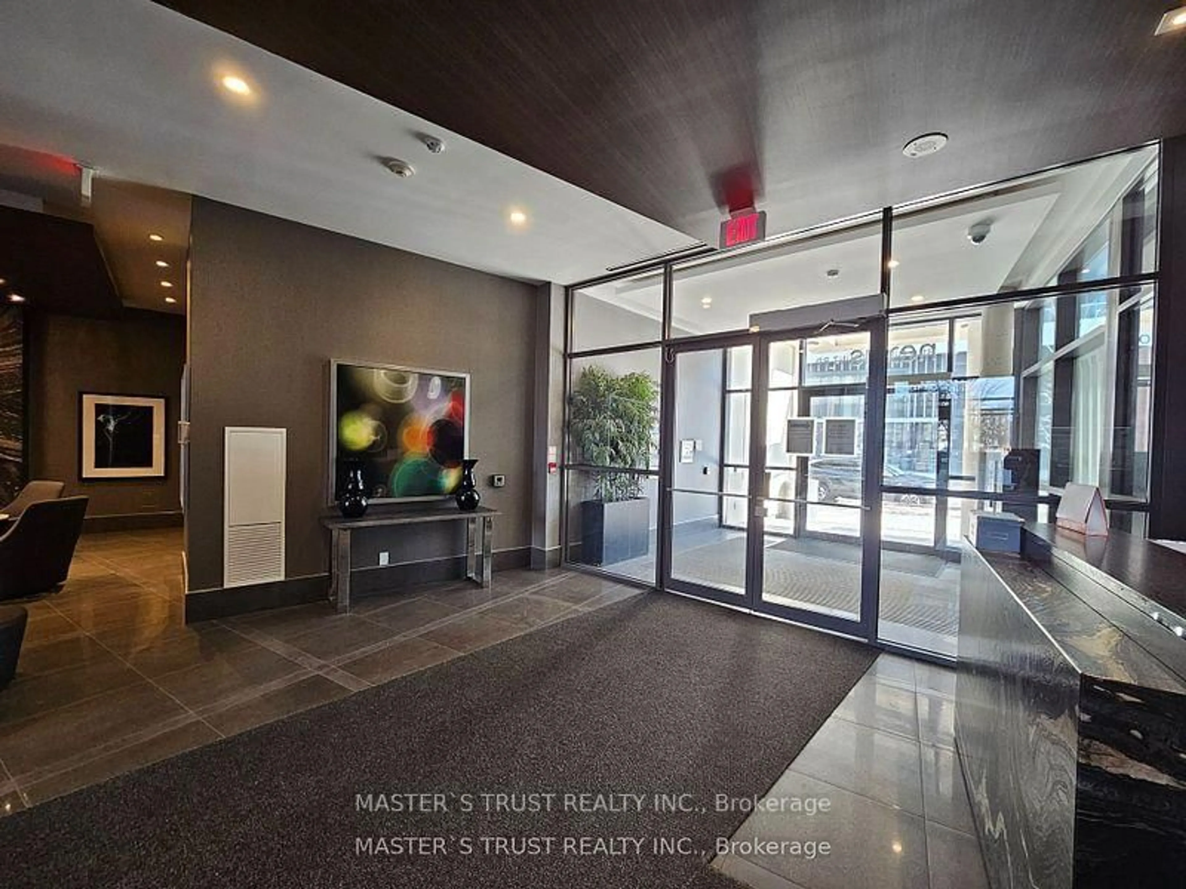 Indoor foyer for 8110 Birchmount Rd #714, Markham Ontario L6G 0E3