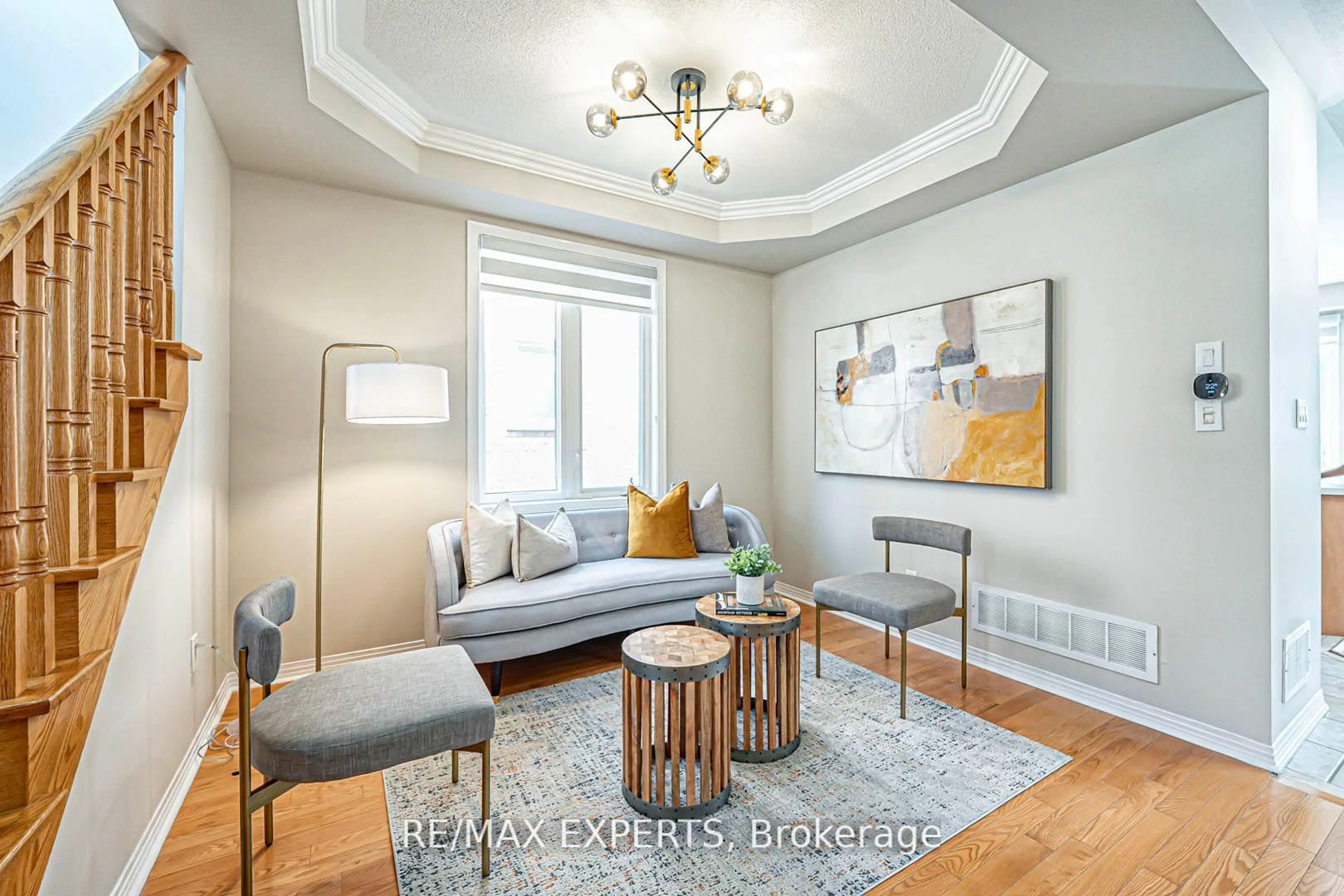 Living room with furniture, unknown for 187 Hopecrest Rd, Markham Ontario L6C 2V6