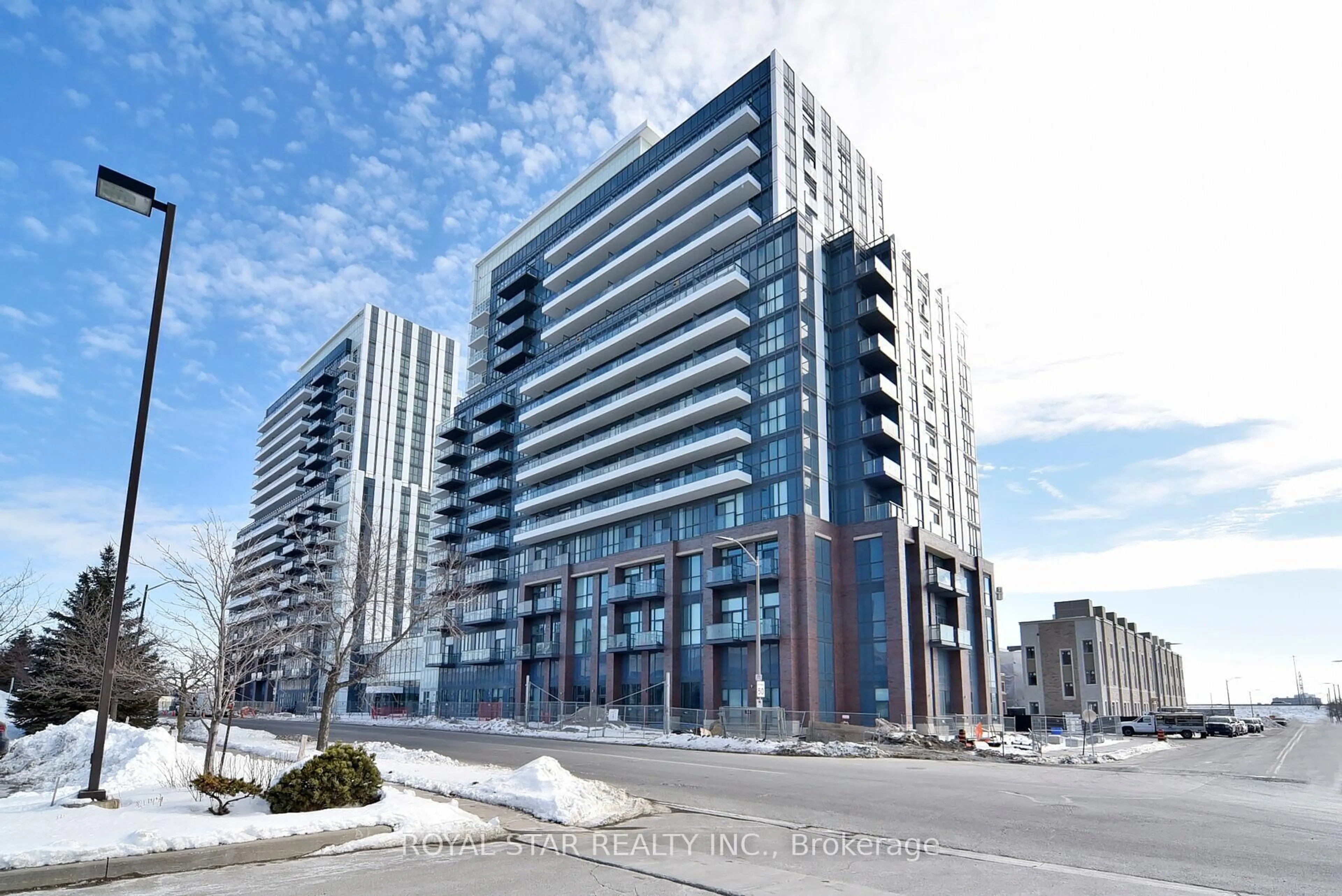 Unknown for 10 Honeycrisp Cres #909, Vaughan Ontario L4K 0M7