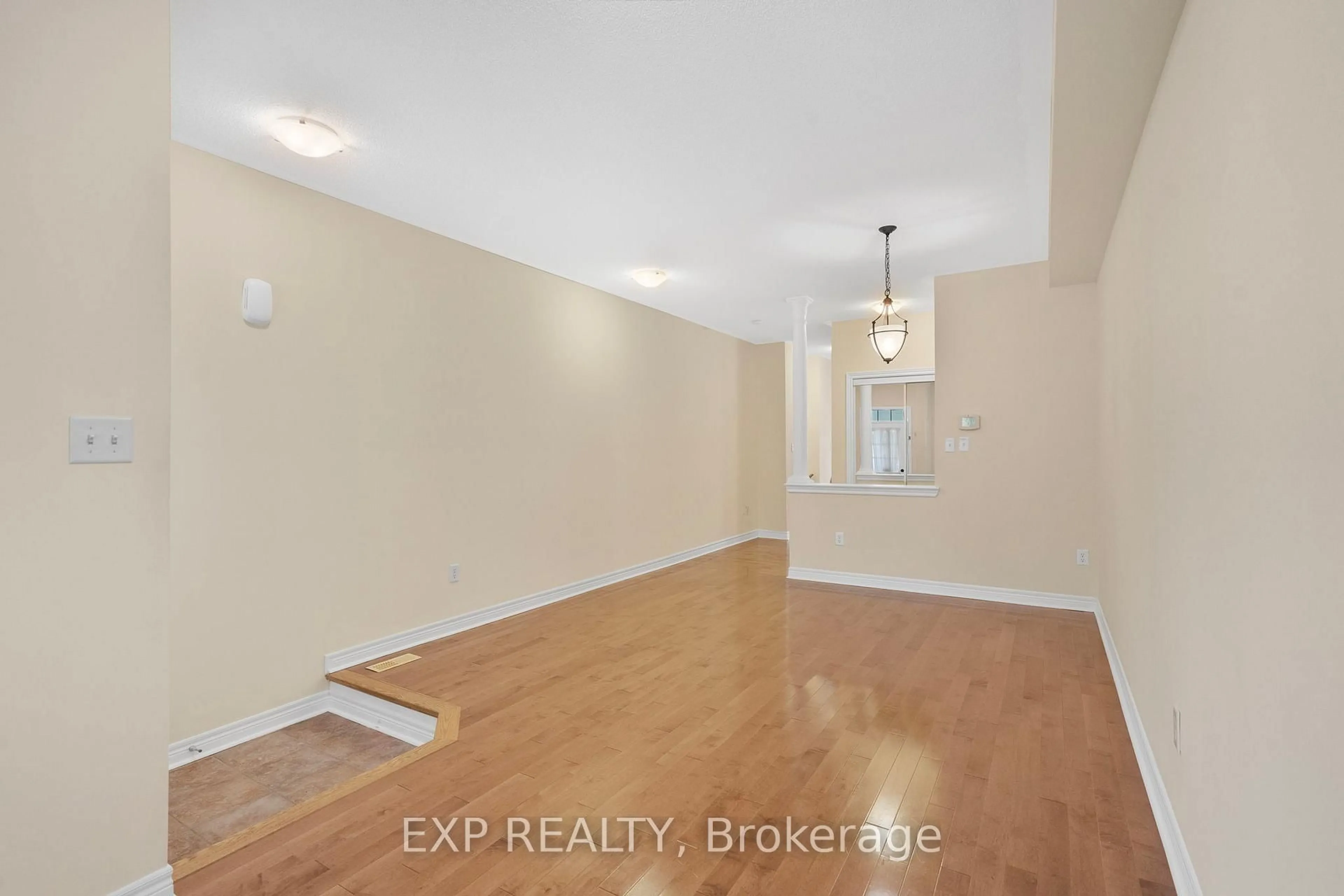 A pic of a room for 87 Pillar Rock Cres, Markham Ontario L6C 3H8