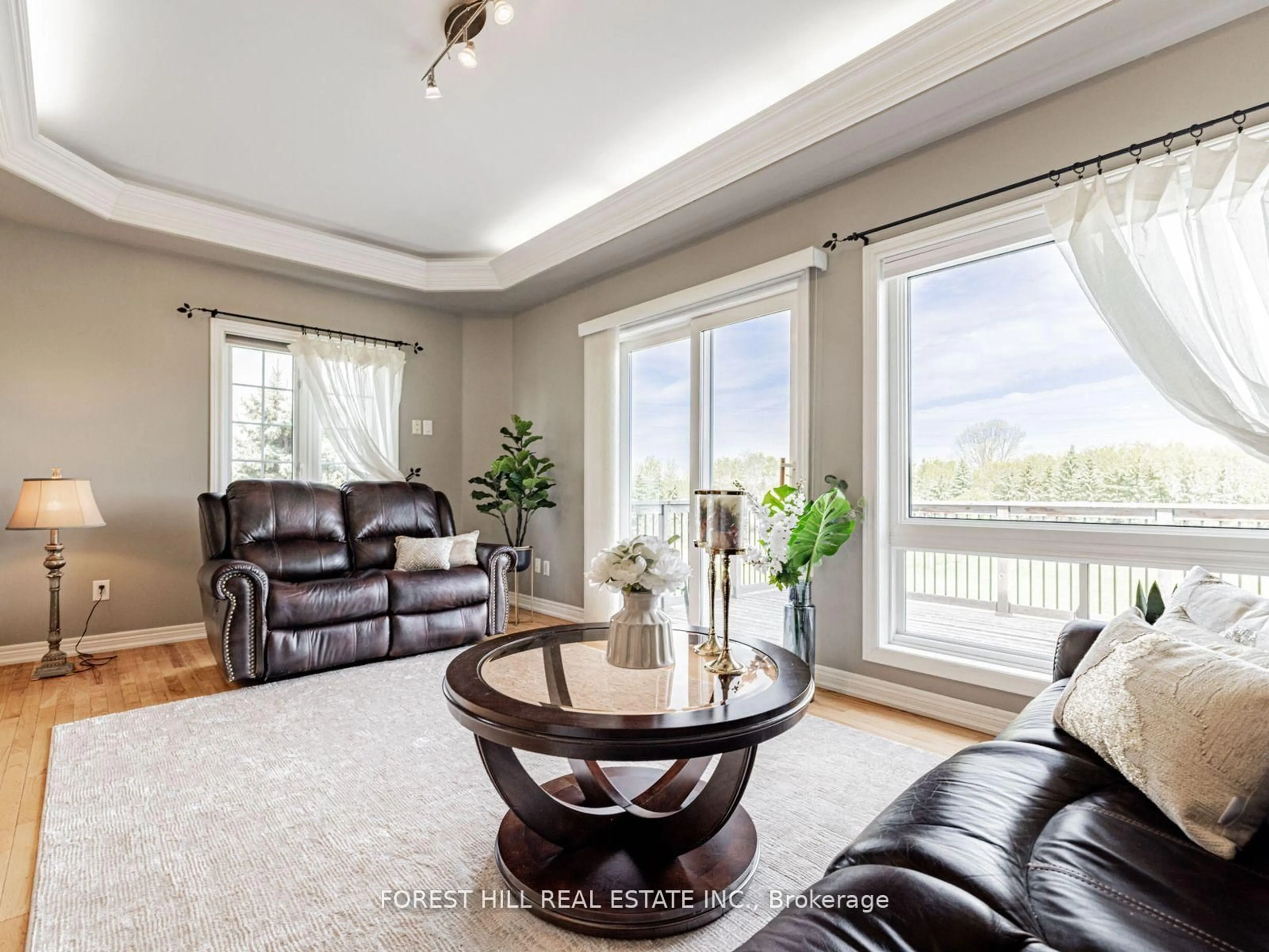 Living room with furniture, unknown for 614 Mcbean Ave, Newmarket Ontario L3X 2L5
