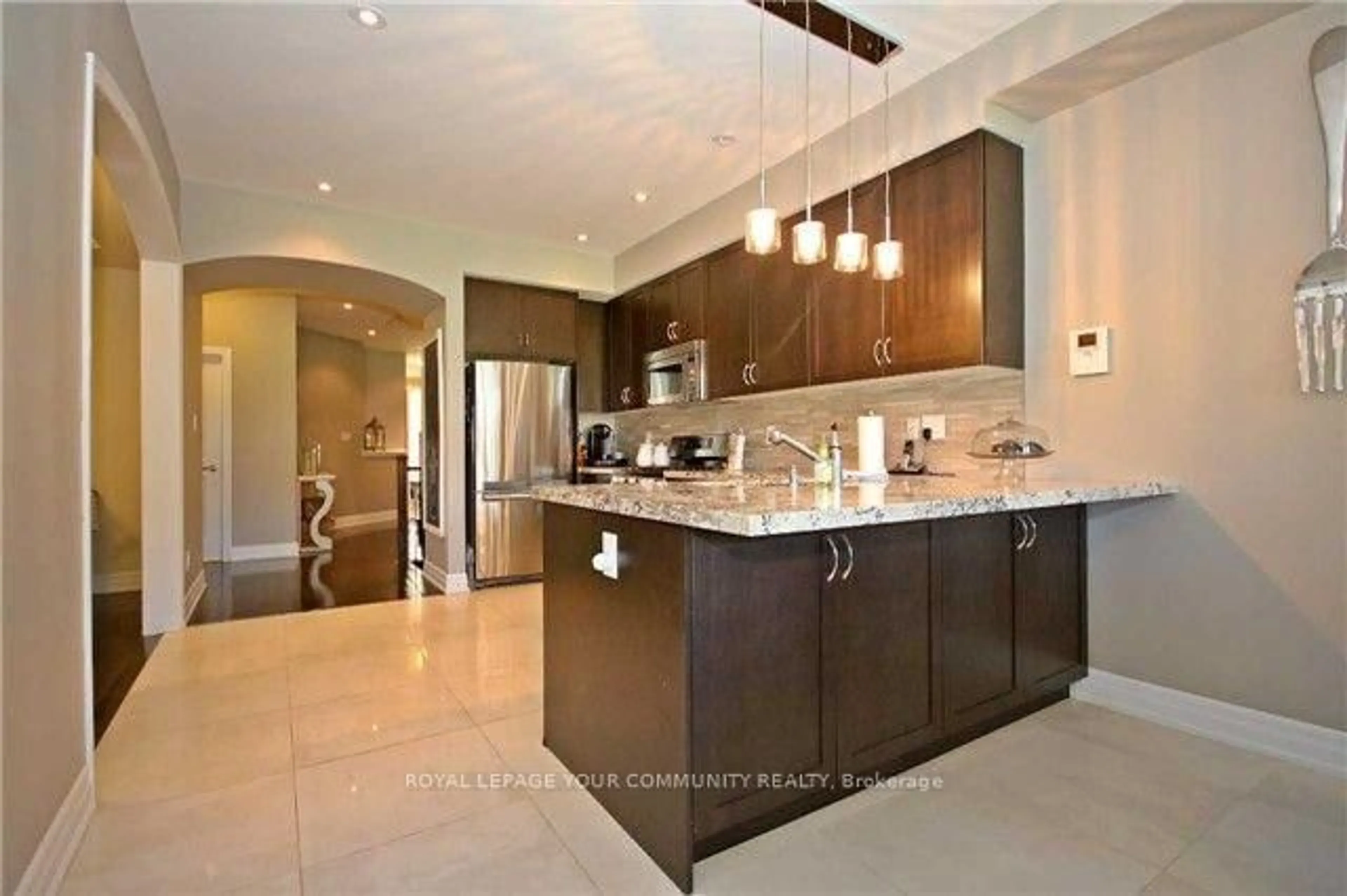 Open concept kitchen, ceramic/tile floor for 86 Alex Campbell Cres, King Ontario L7B 1K9