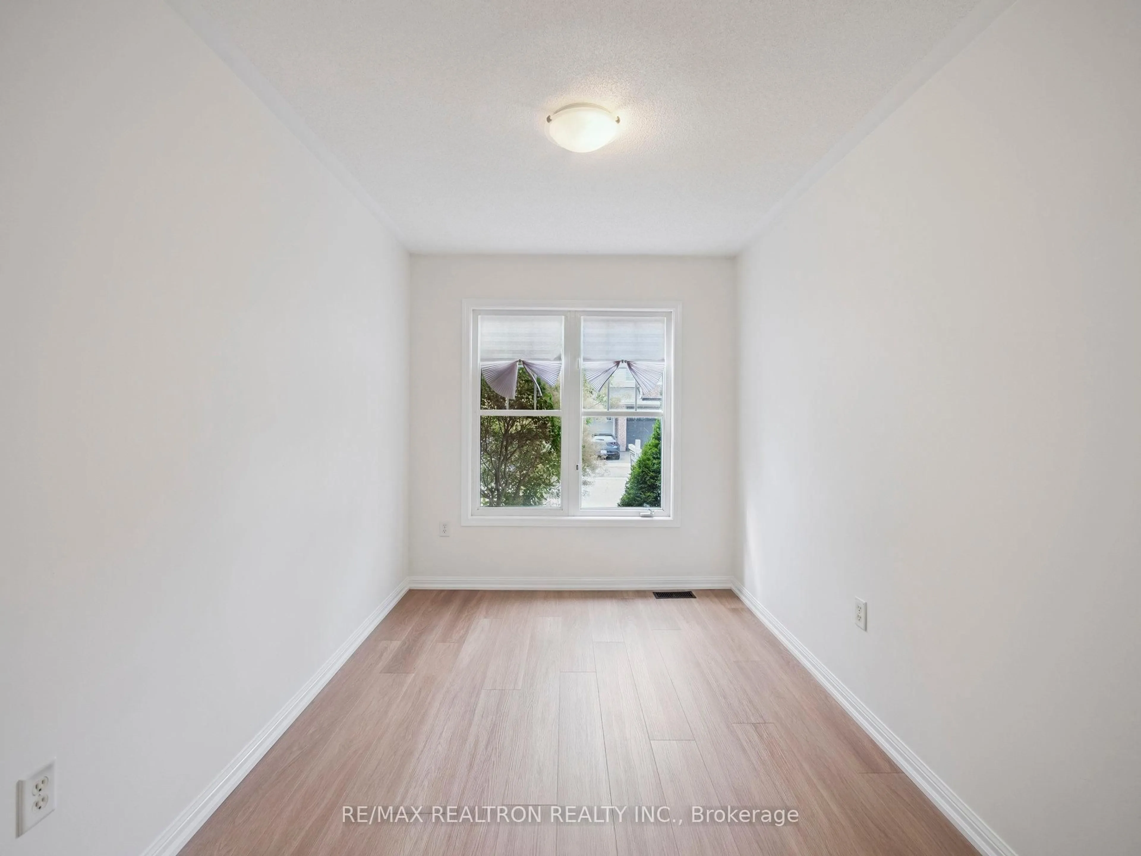 A pic of a room for 21 Dougherty Cres, Whitchurch-Stouffville Ontario L4A 0A1