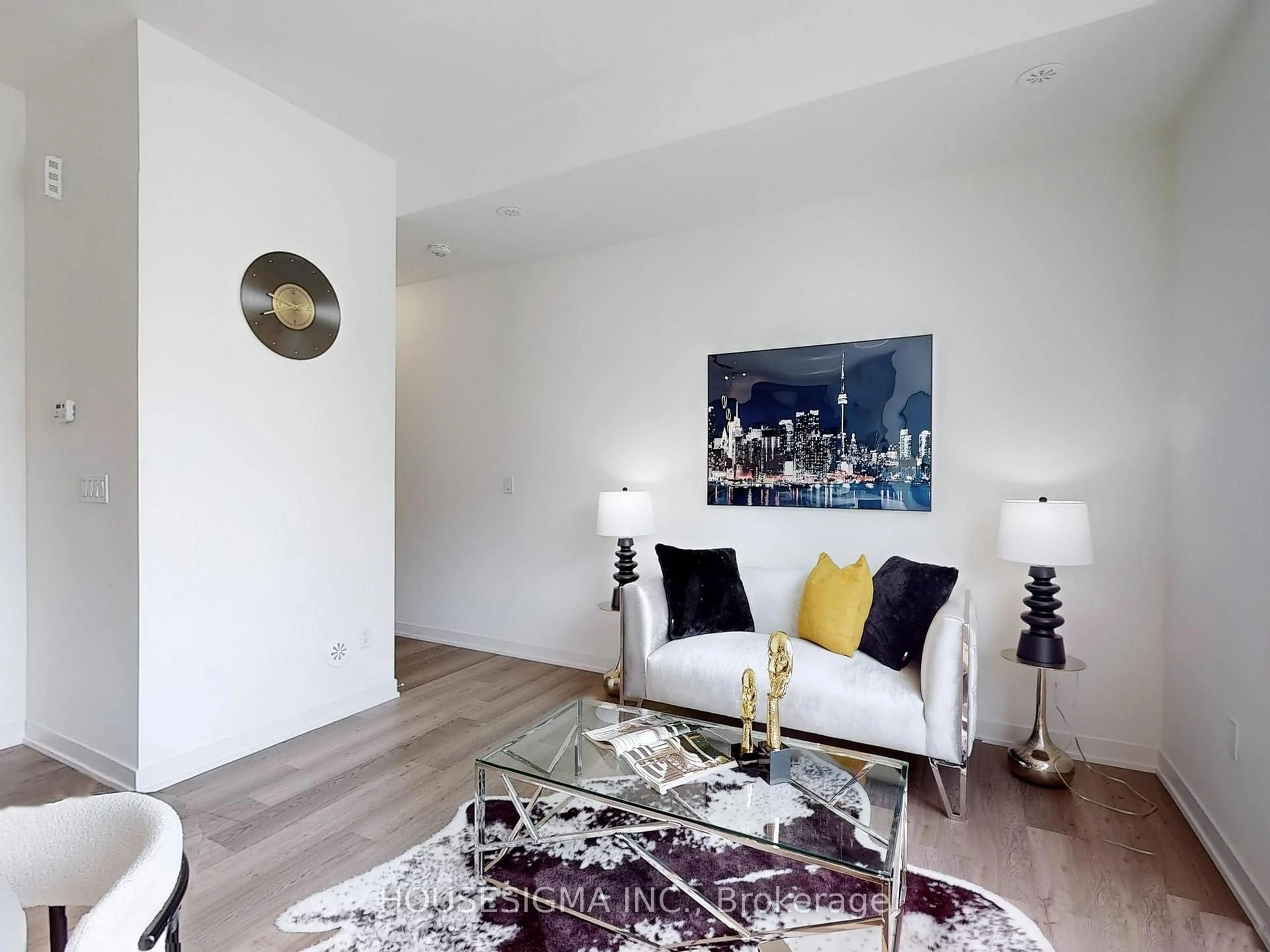 Living room with furniture, unknown for 5 Steckley House Lane #703, Richmond Hill Ontario L4S 0N2