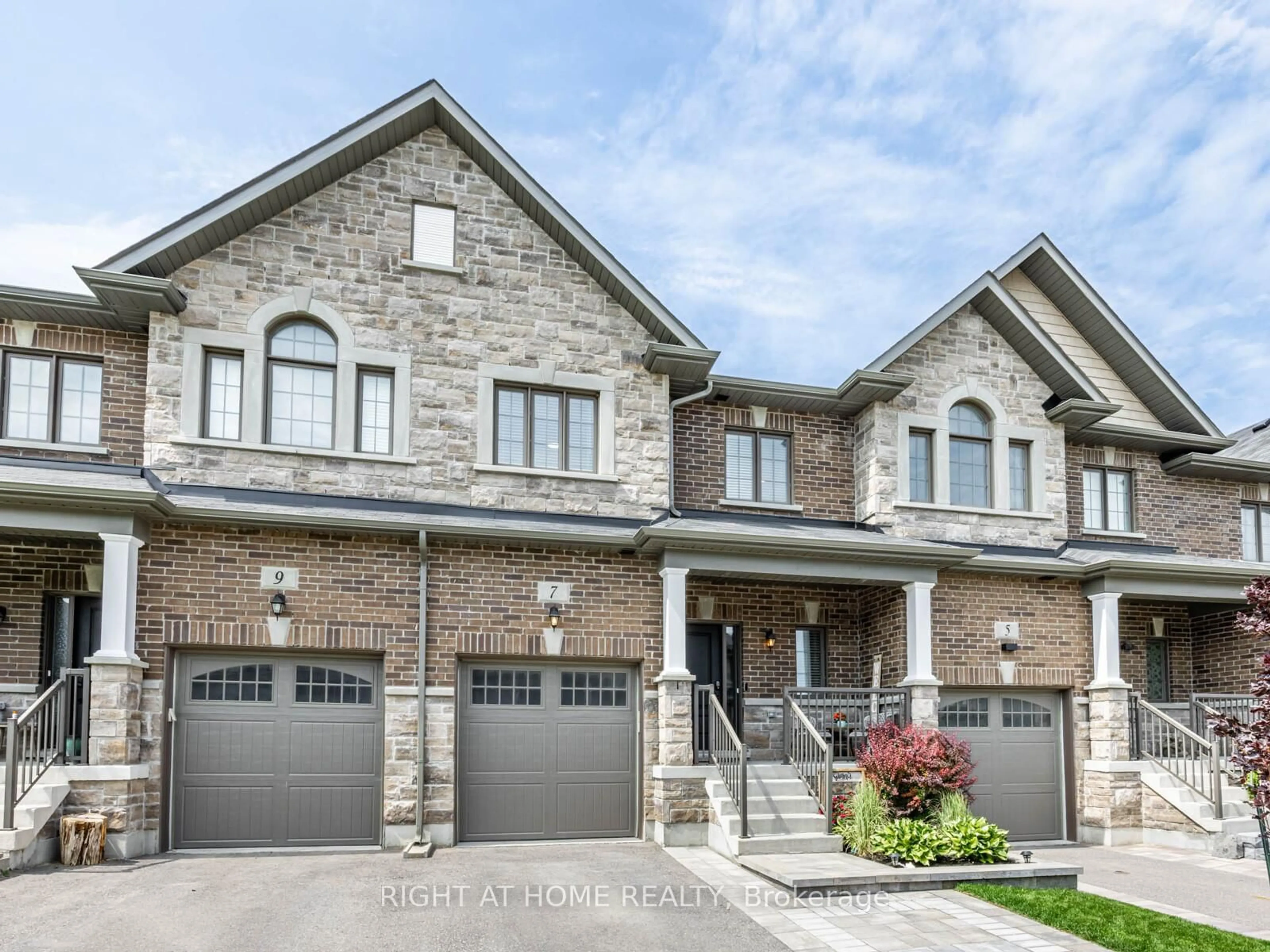 Home with brick exterior material, street for 7 Harry Thornton Lane, Uxbridge Ontario L9P 0E9