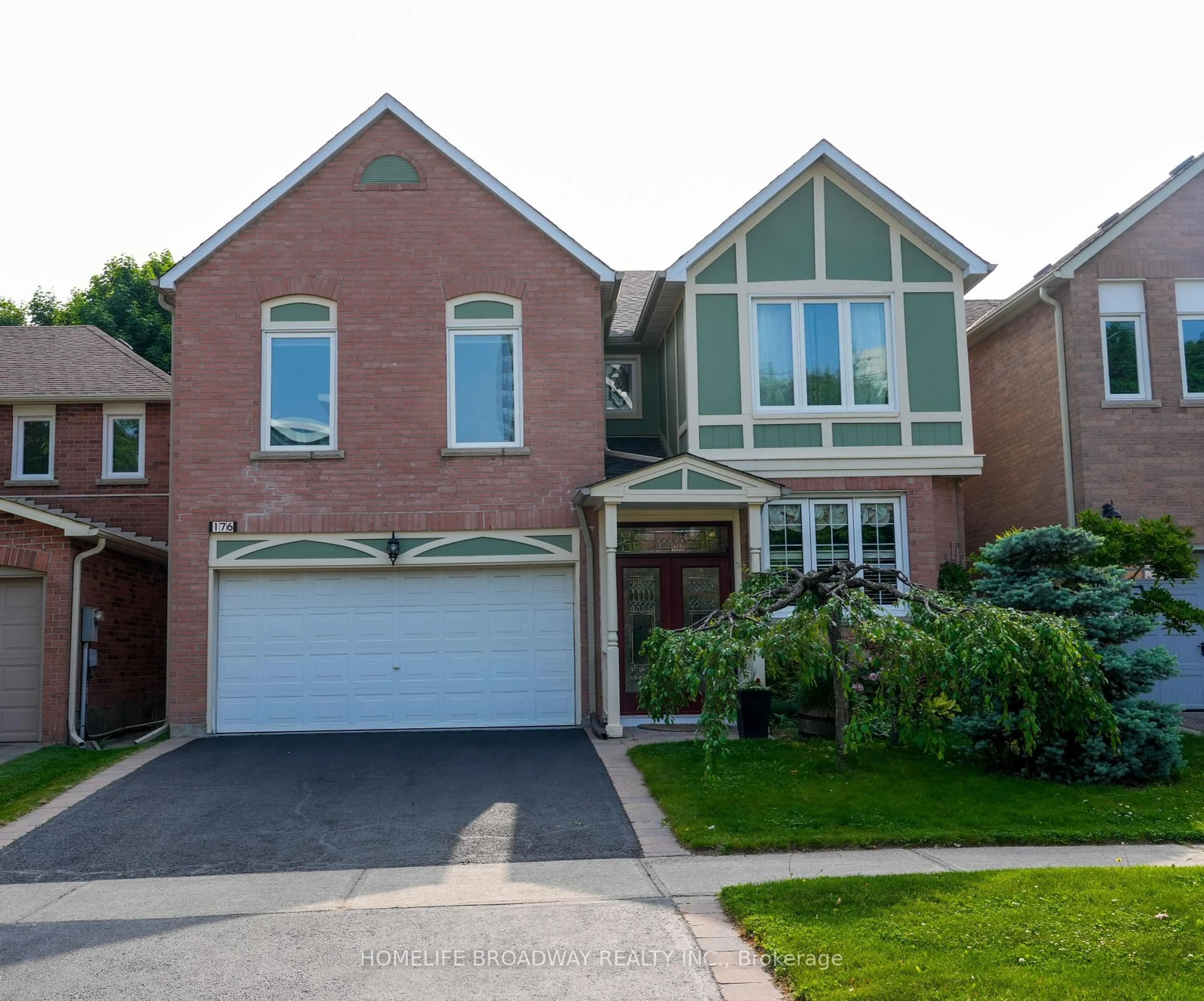 Home with brick exterior material, street for 176 Rosedale Heights Dr, Vaughan Ontario L4J 4W4