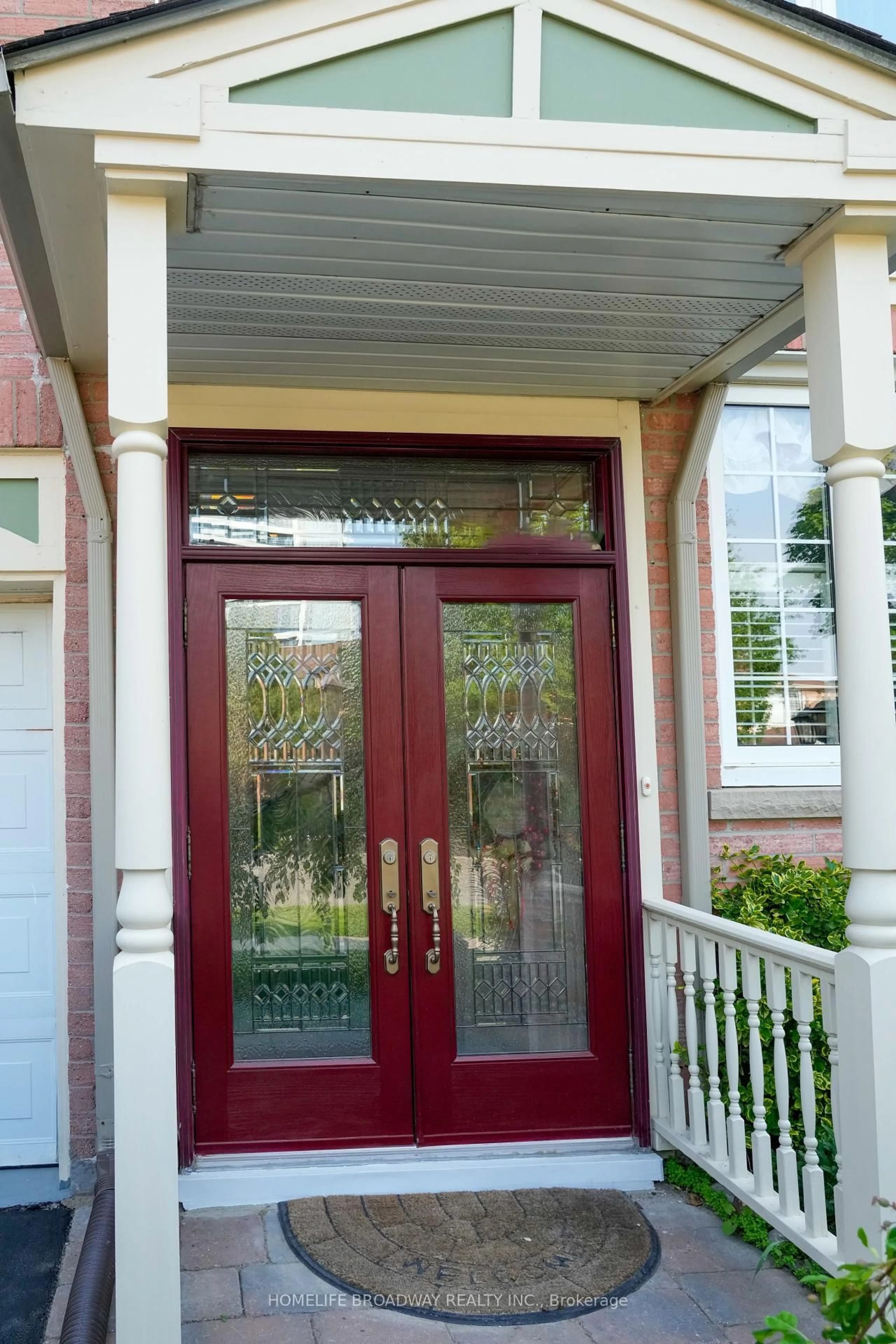 Indoor entryway for 176 Rosedale Heights Dr, Vaughan Ontario L4J 4W4