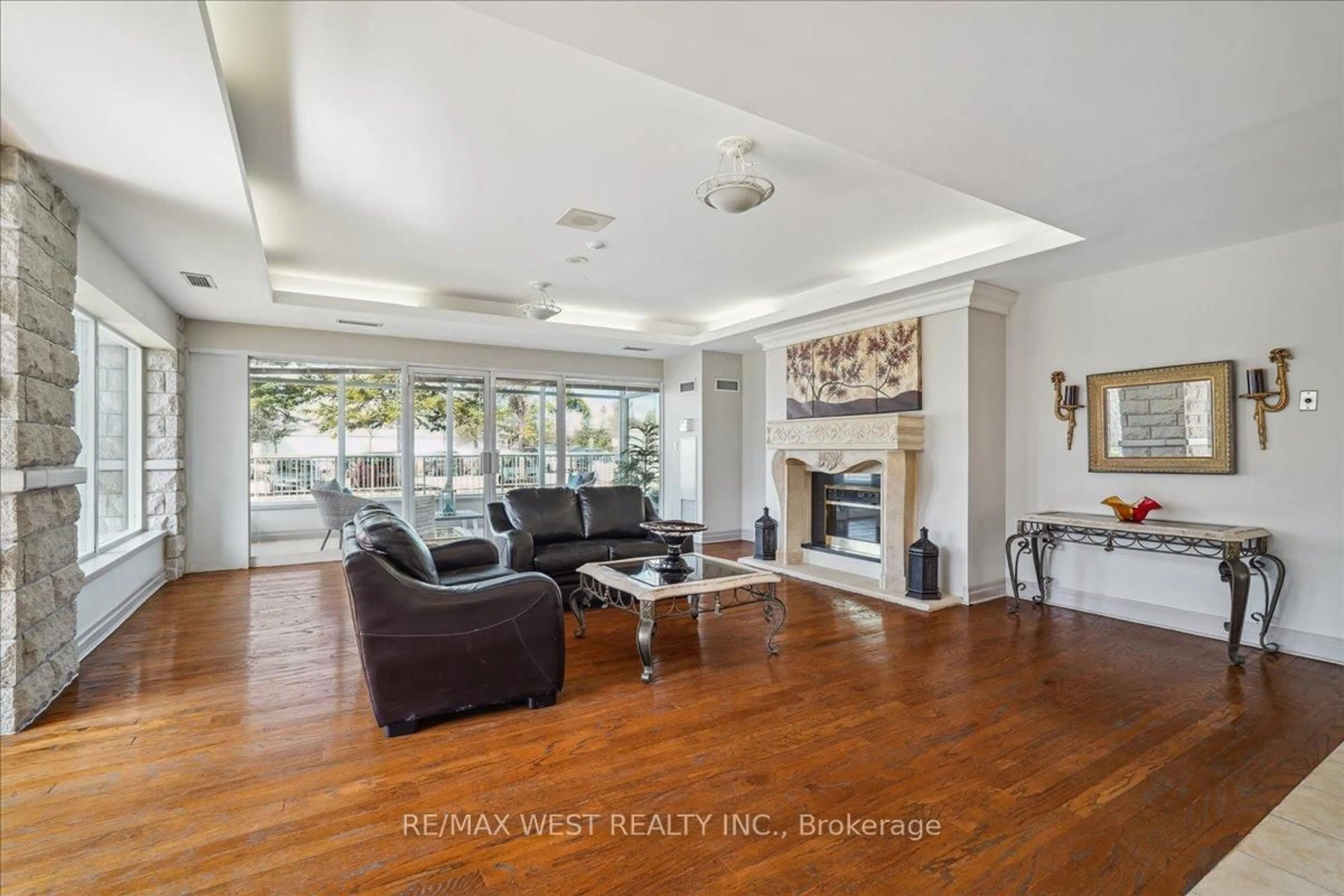 Living room with furniture, unknown for 2502 Rutherford Rd #520, Vaughan Ontario L4K 5N6