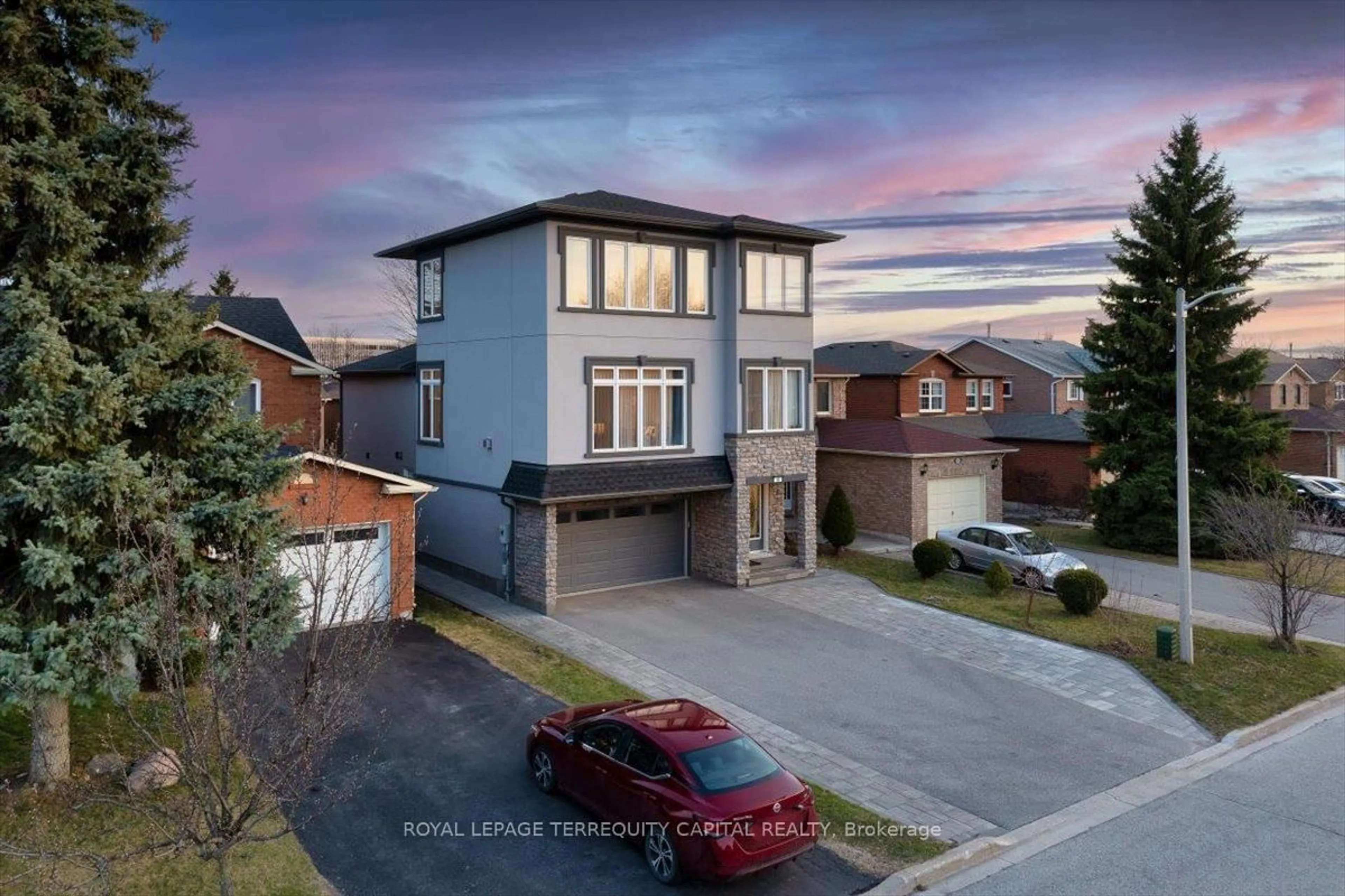 A pic from outside/outdoor area/front of a property/back of a property/a pic from drone, street for 140 Patna Cres, Vaughan Ontario L6A 1N5