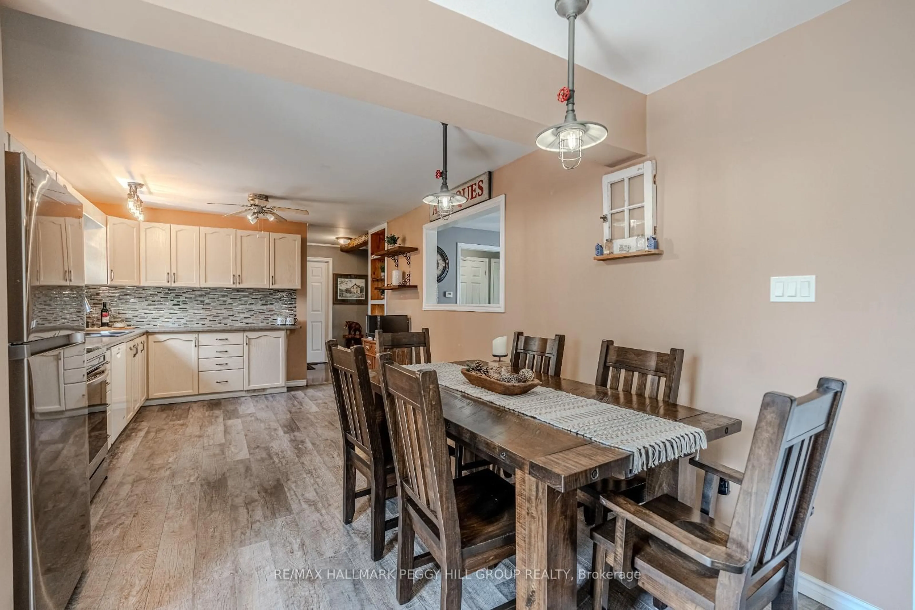 Open concept kitchen, unknown for 840 Fairbank Ave, Georgina Ontario L0E 1S0