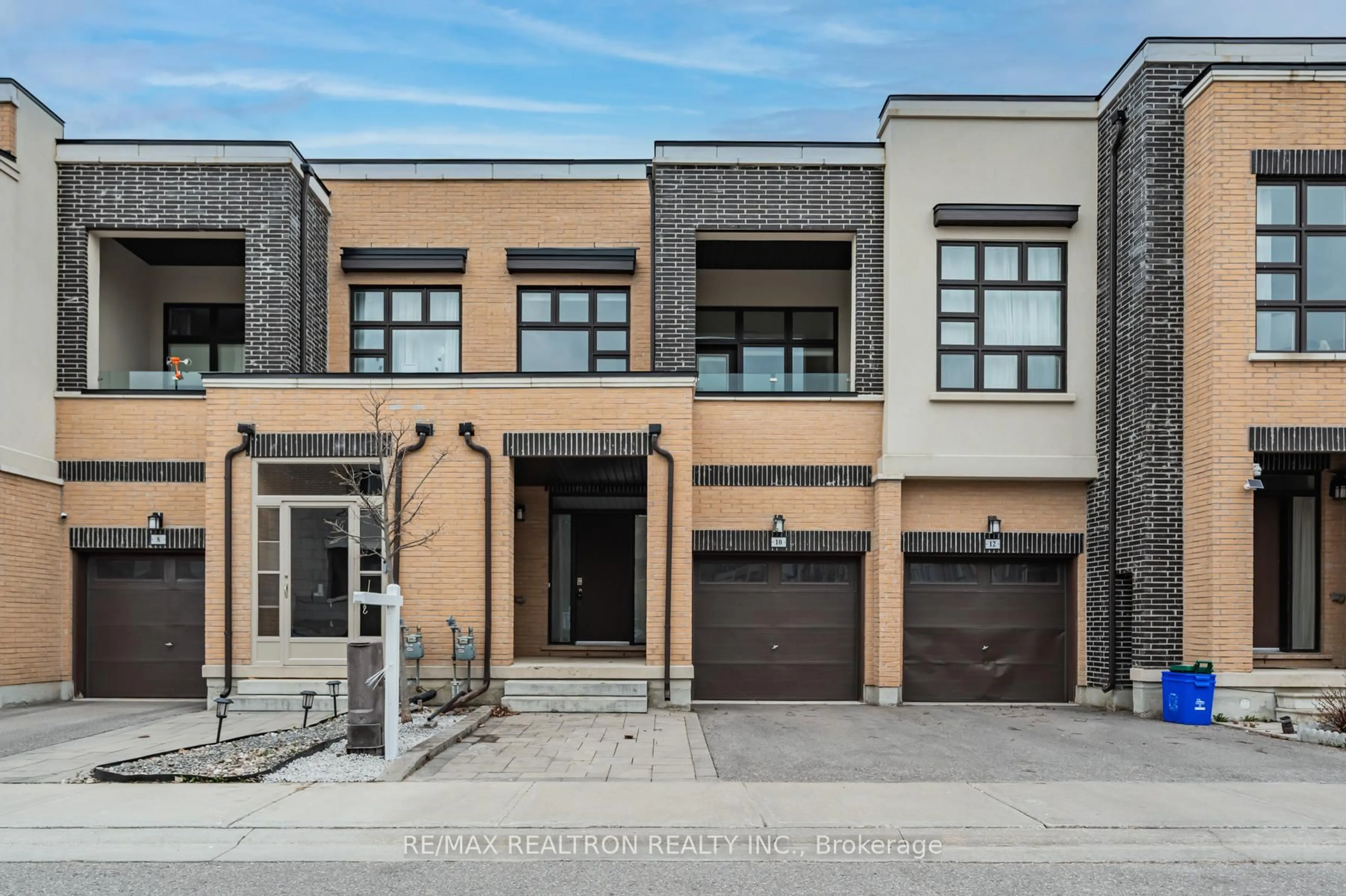 Home with brick exterior material, street for 10 Causland Lane, Richmond Hill Ontario L4S 0G5