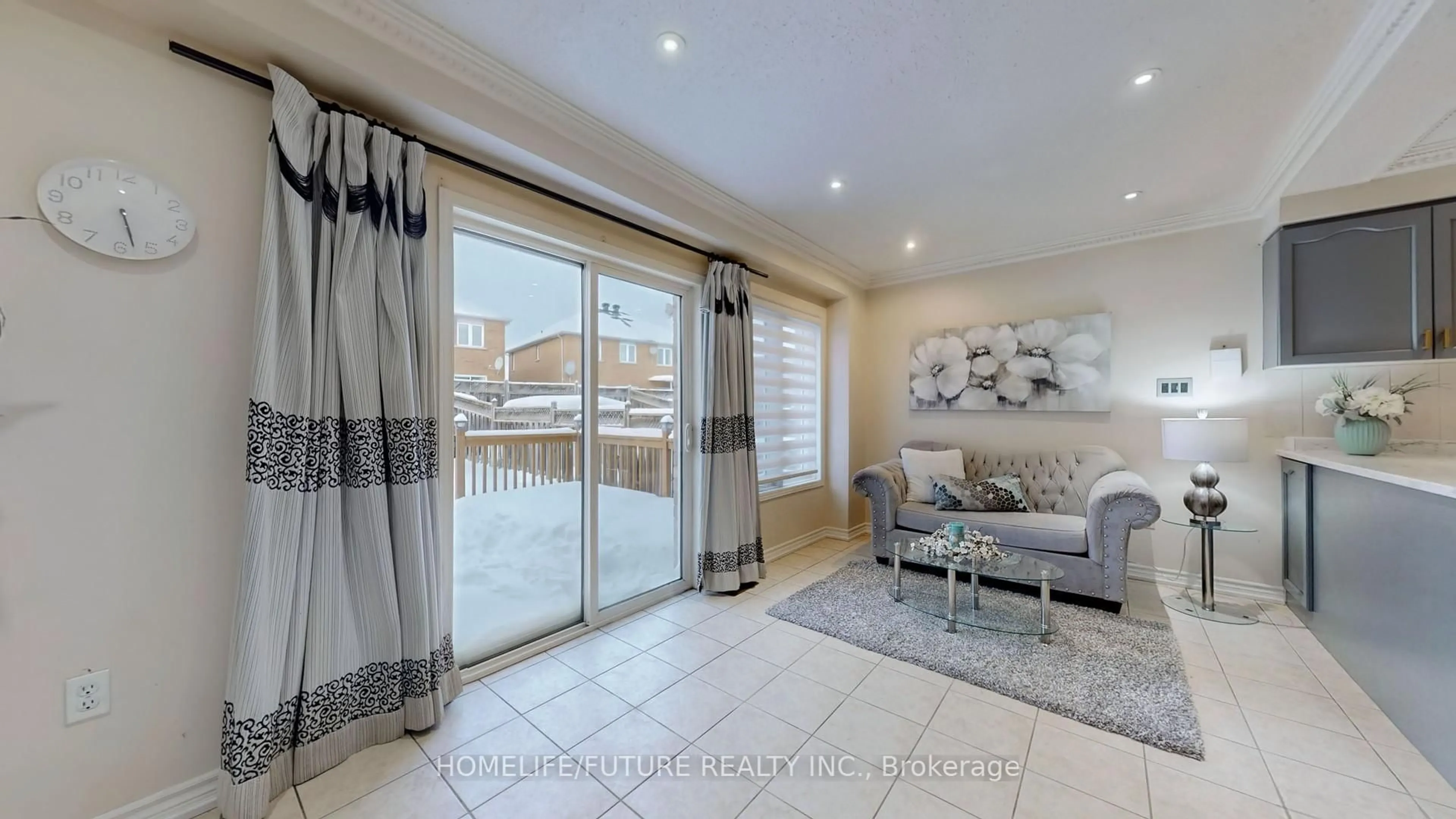 Living room with furniture, ceramic/tile floor for 52 Monique Crt, Markham Ontario L3S 4S5