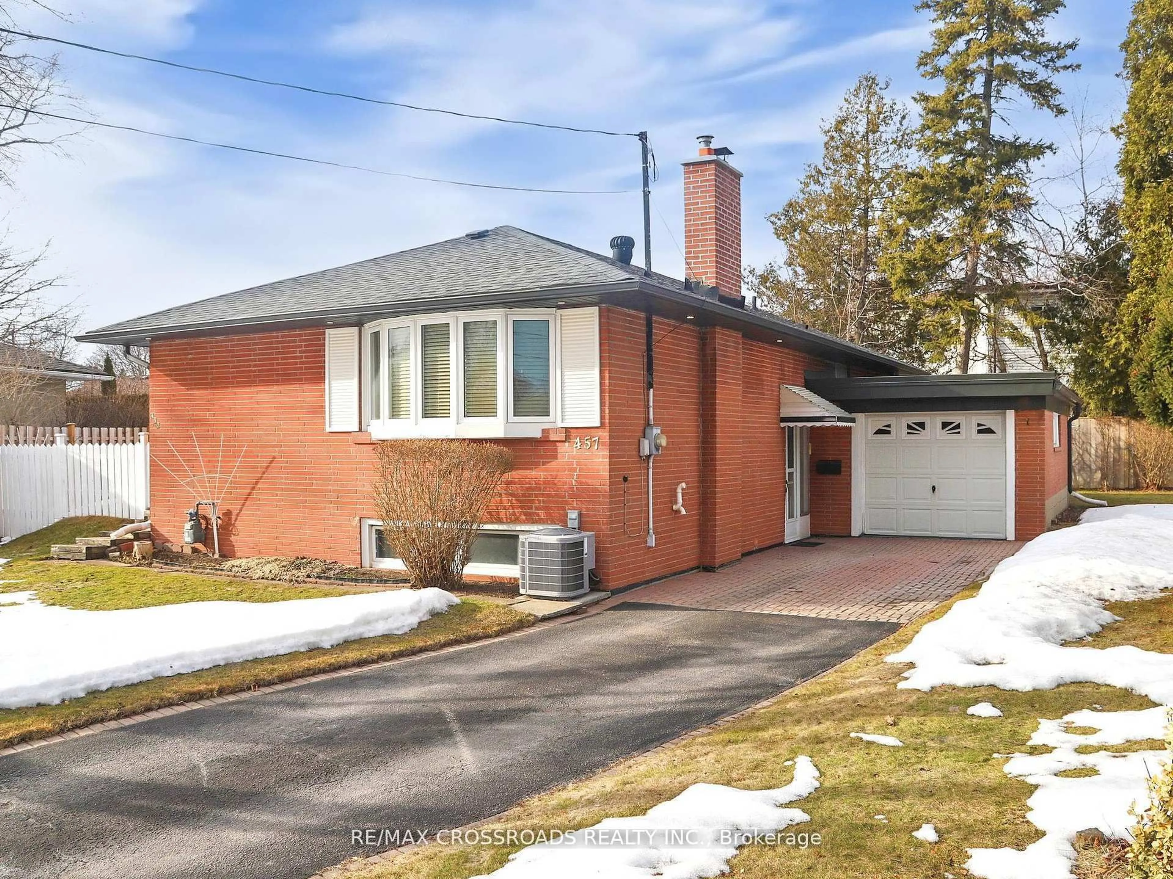 Home with brick exterior material, street for 457 Paliser Crt, Richmond Hill Ontario L4C 1R7