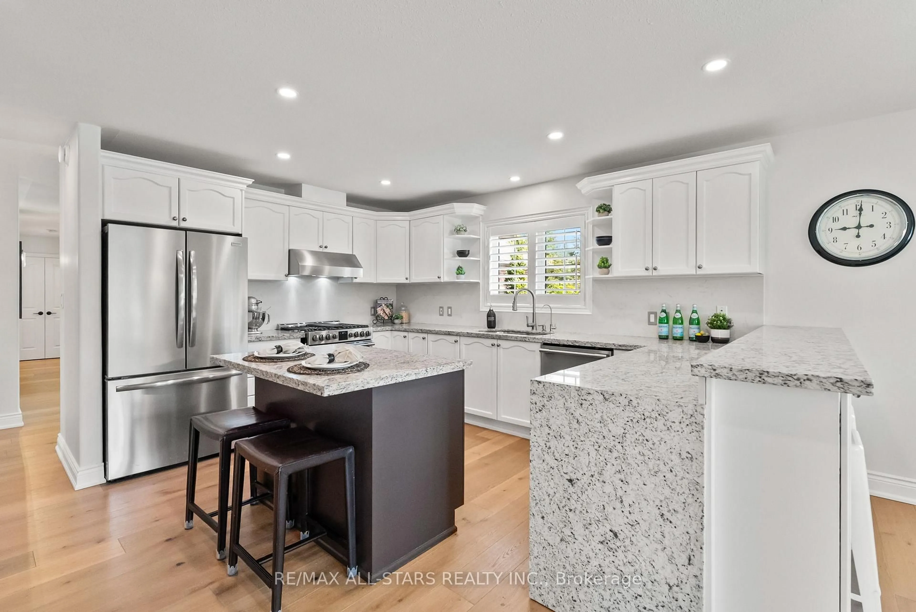 Contemporary kitchen, ceramic/tile floor for 41A Sandy Hook Rd, Uxbridge Ontario L9P 1X2