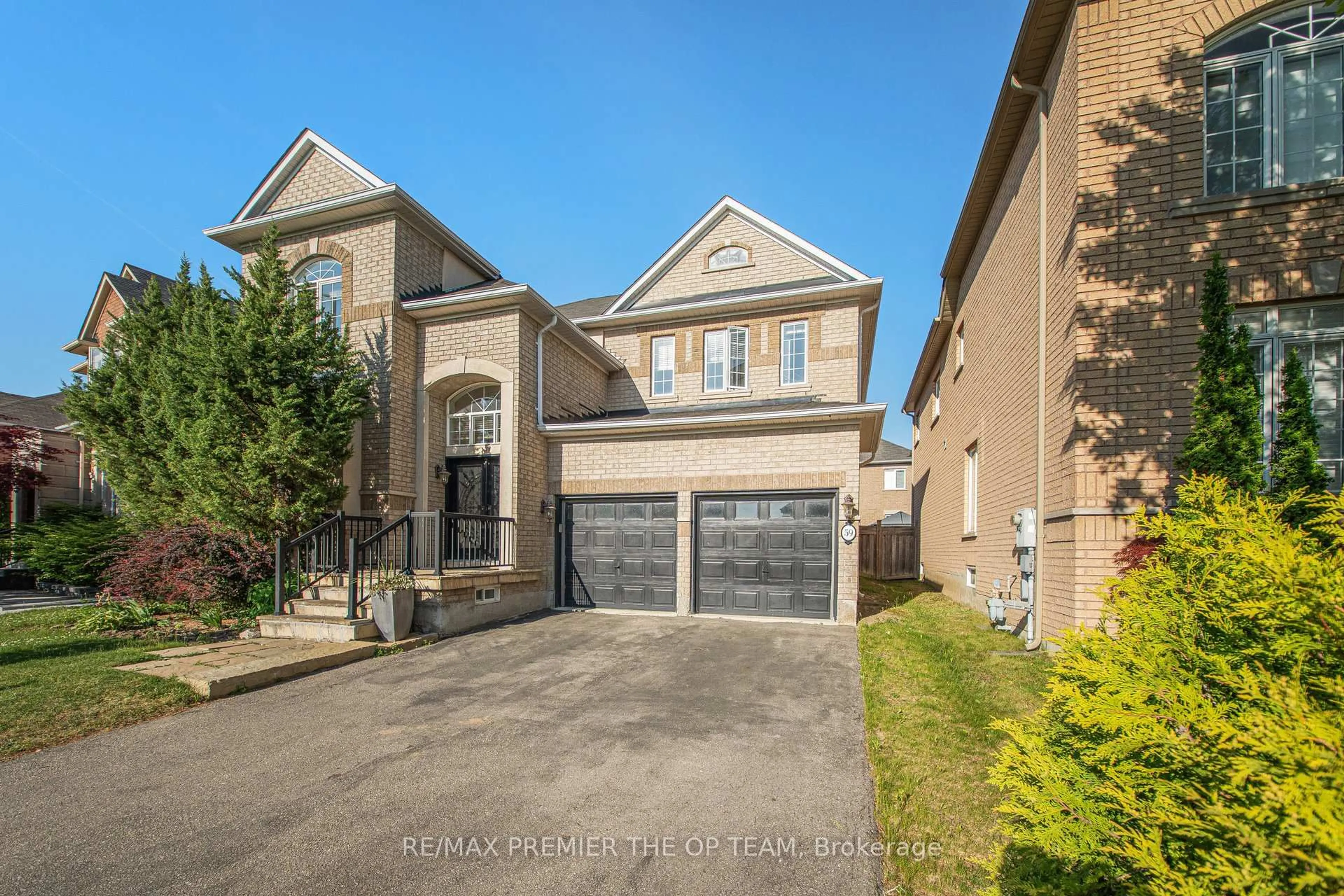 Unknown for 59 Rossi Dr, Vaughan Ontario L4H 3K7