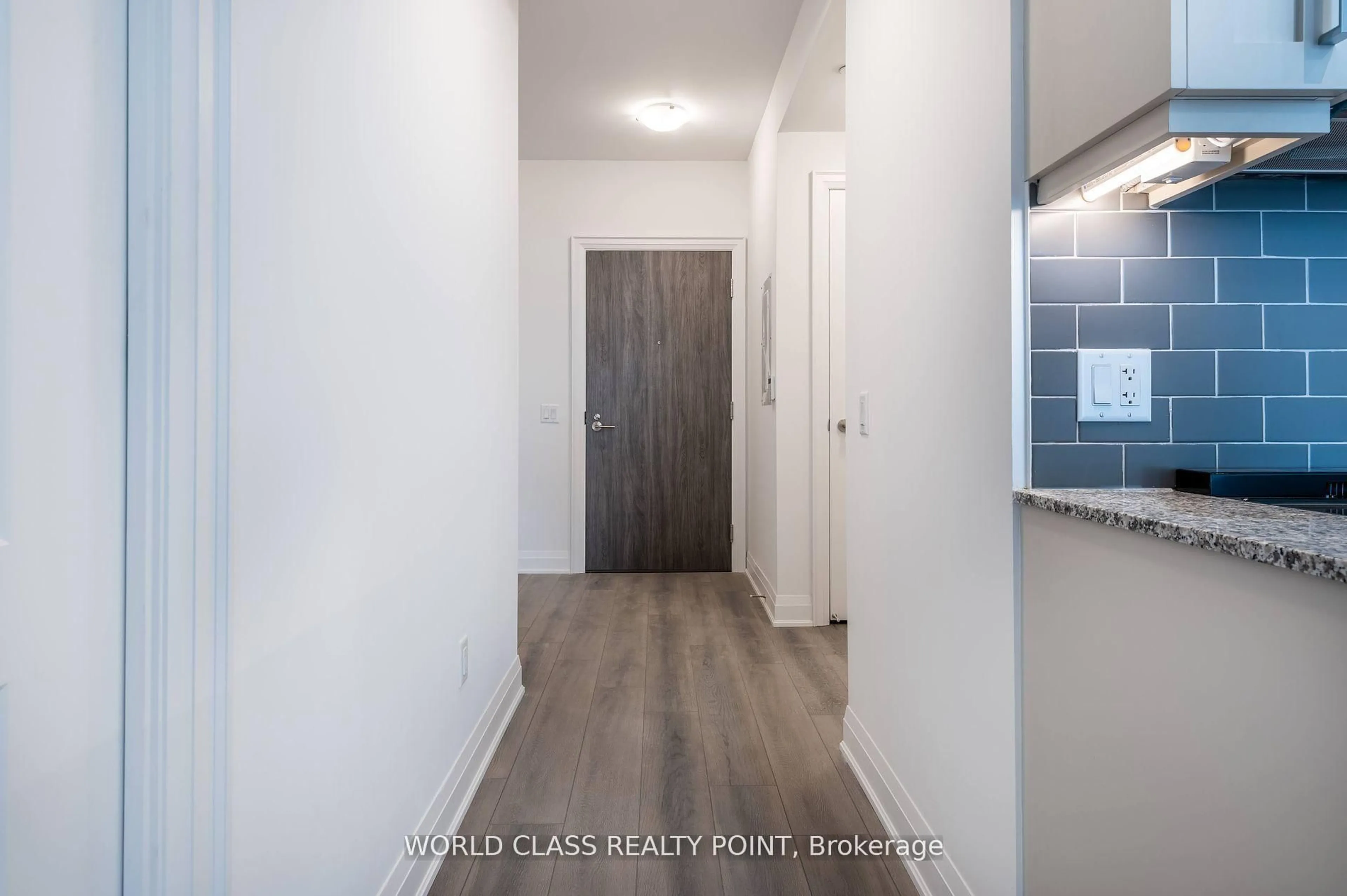 Indoor entryway for 10 Gatineau Dr #710, Vaughan Ontario L4J 0L2