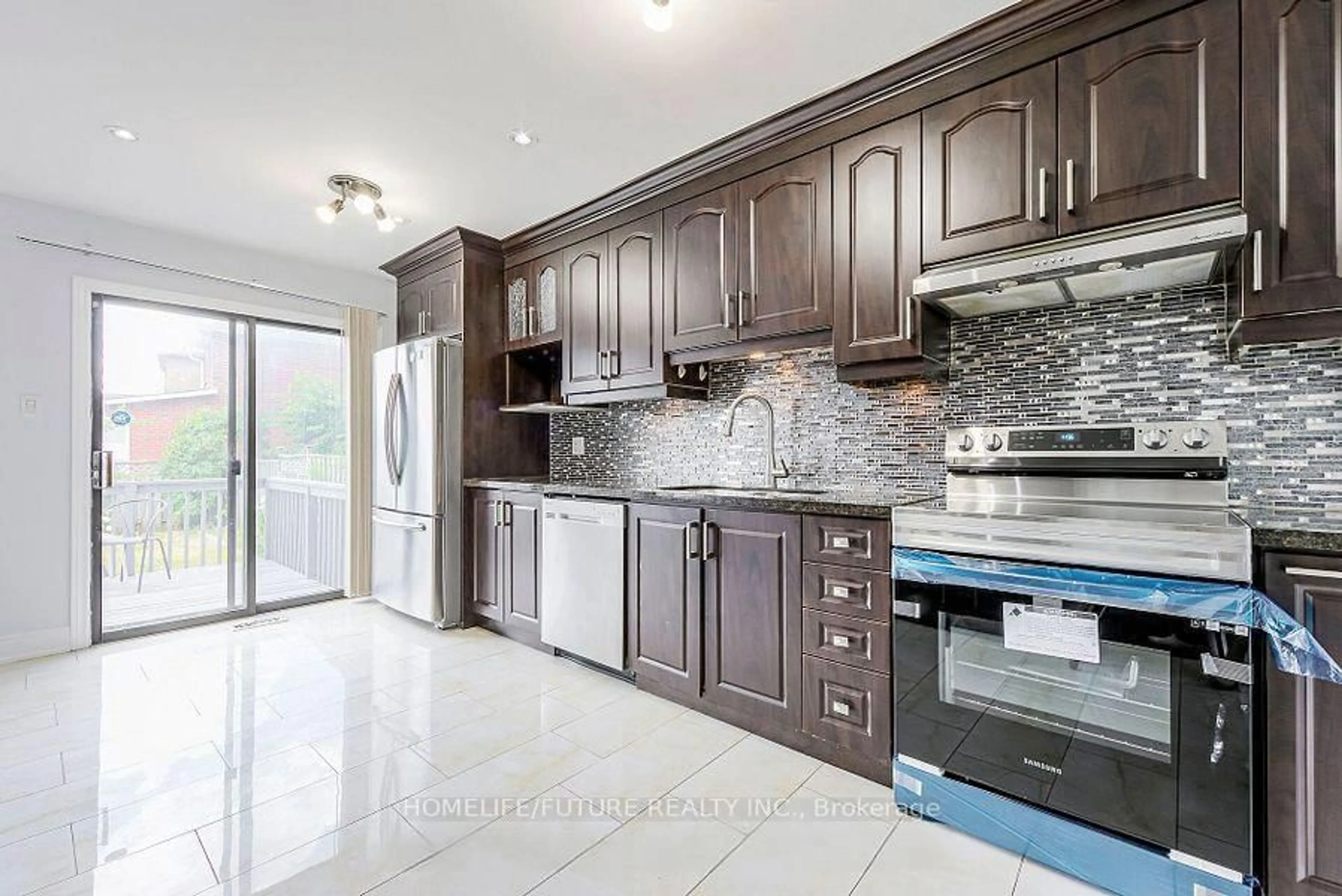 Open concept kitchen, ceramic/tile floor for 149 Terrosa Rd, Markham Ontario L3S 2P7
