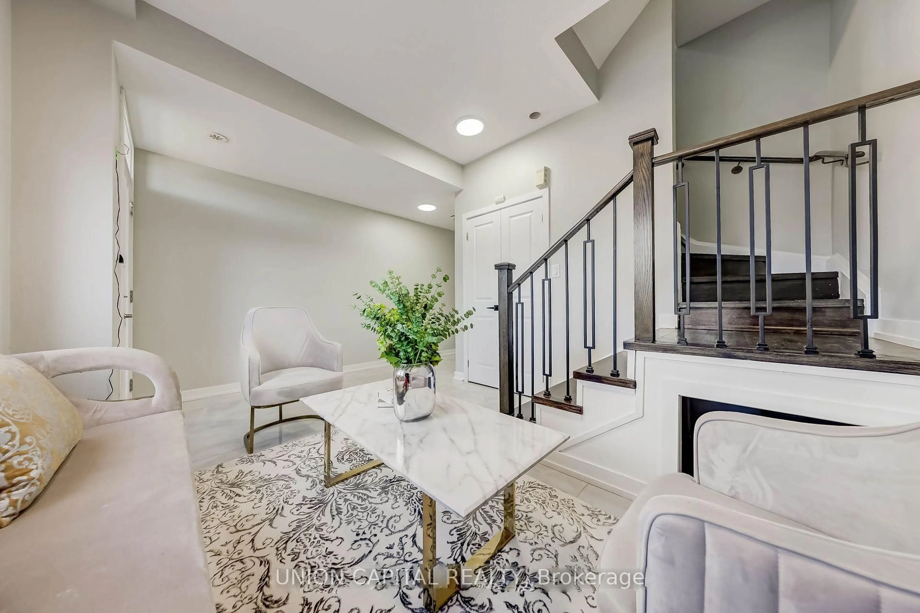 Unknown for 22 Garneau St, Vaughan Ontario L4L 0M1