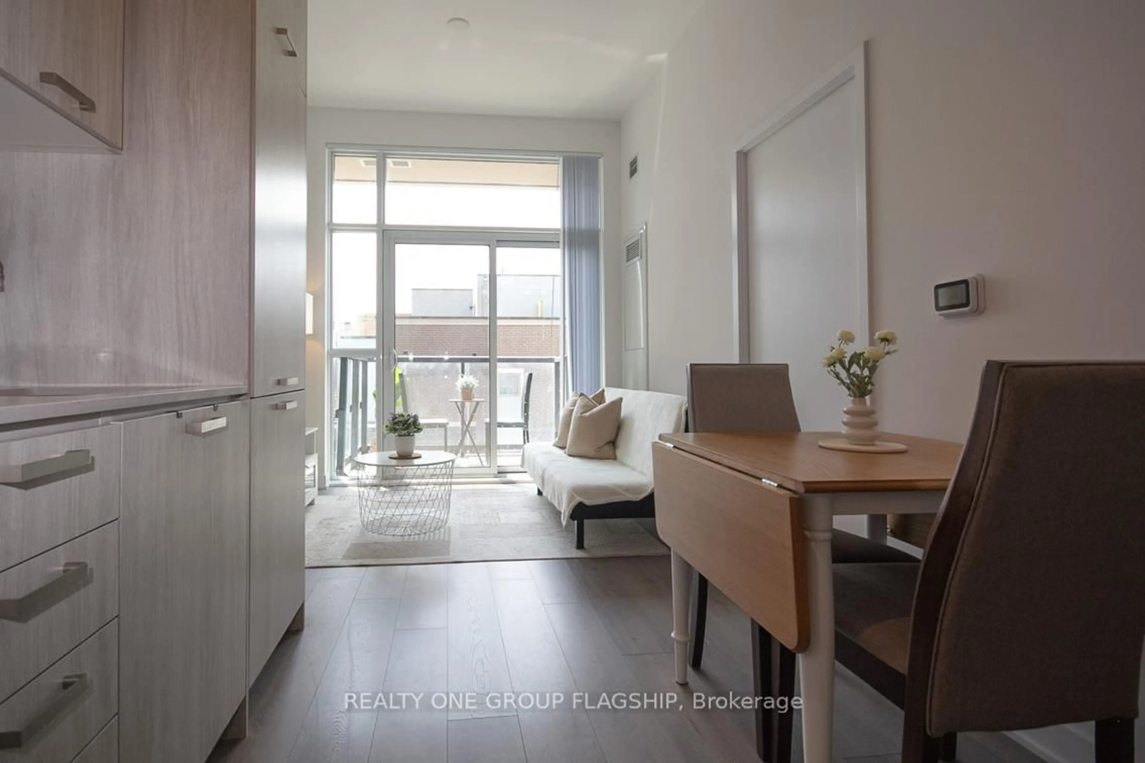 Unknown for 38 Honeycrisp Cres #308E, Vaughan Ontario L4K 0M8