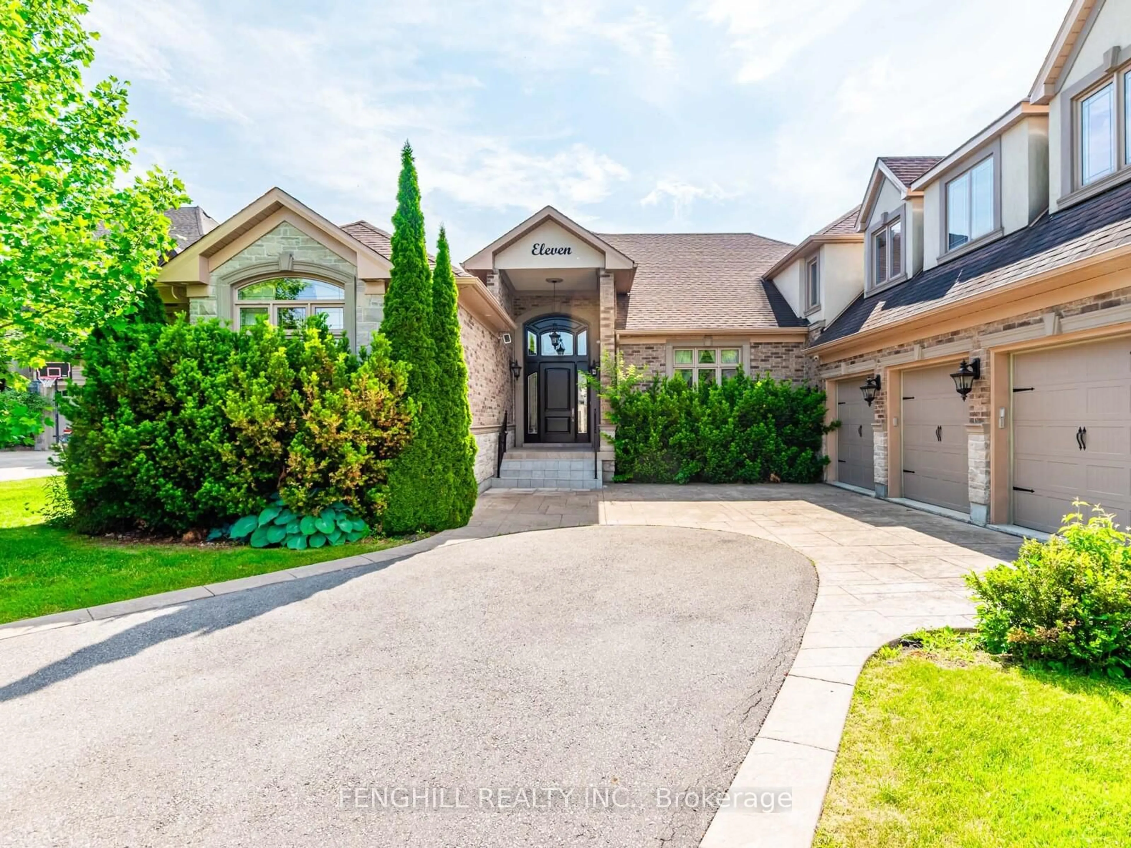 Unknown for 11 Macleod Estate Crt, Richmond Hill Ontario L4E 0B1