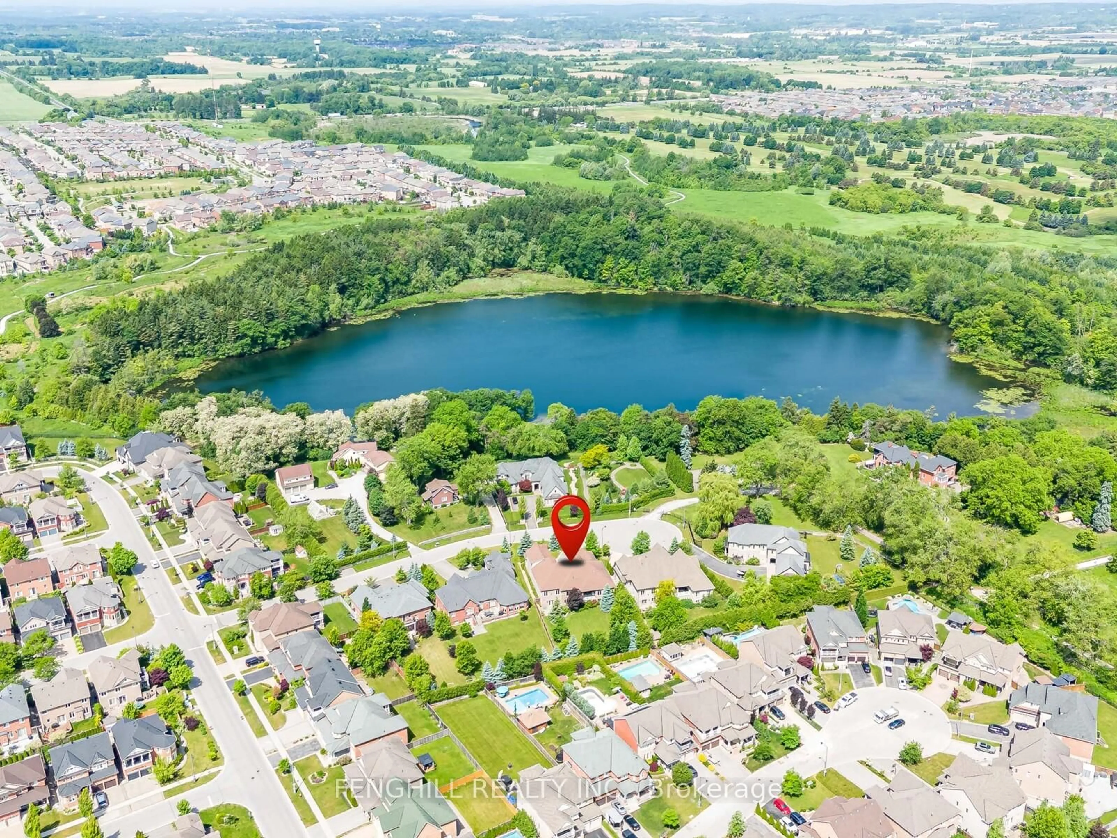 A pic from outside/outdoor area/front of a property/back of a property/a pic from drone, water/lake/river/ocean view for 11 Macleod Estate Crt, Richmond Hill Ontario L4E 0B1