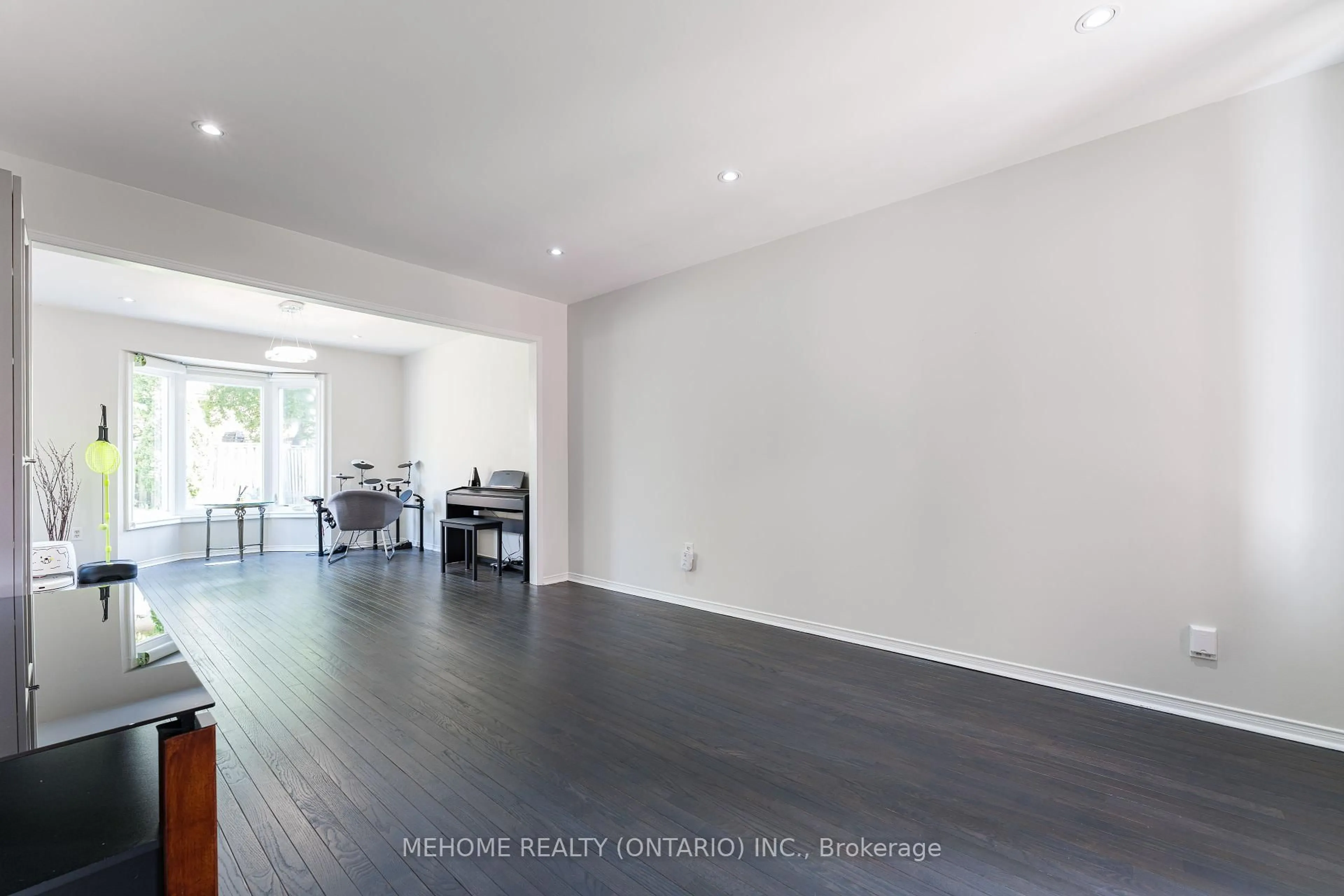 A pic of a room for 38 Desert View Cres, Richmond Hill Ontario L4C 0K3