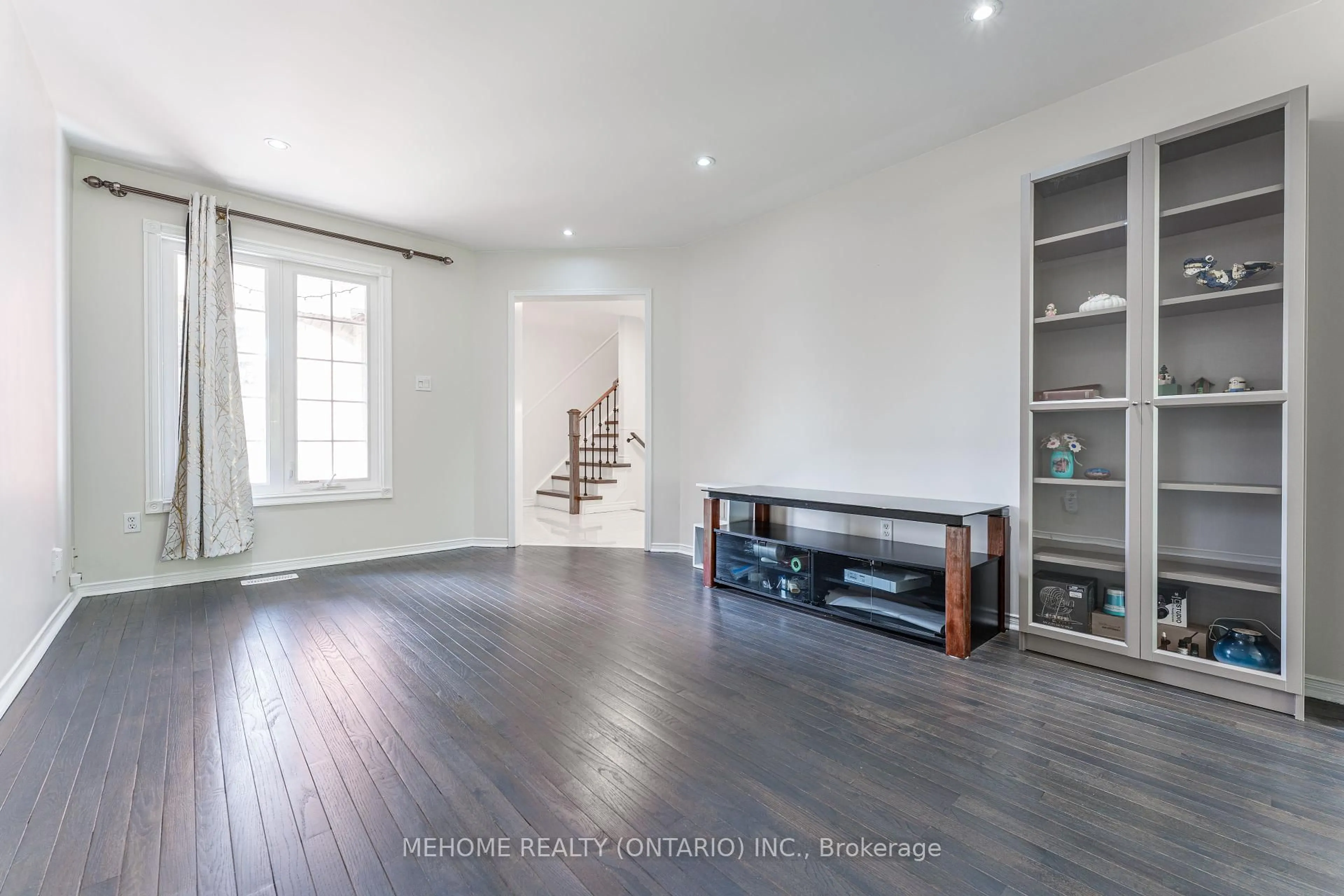 Unknown for 38 Desert View Cres, Richmond Hill Ontario L4C 0K3
