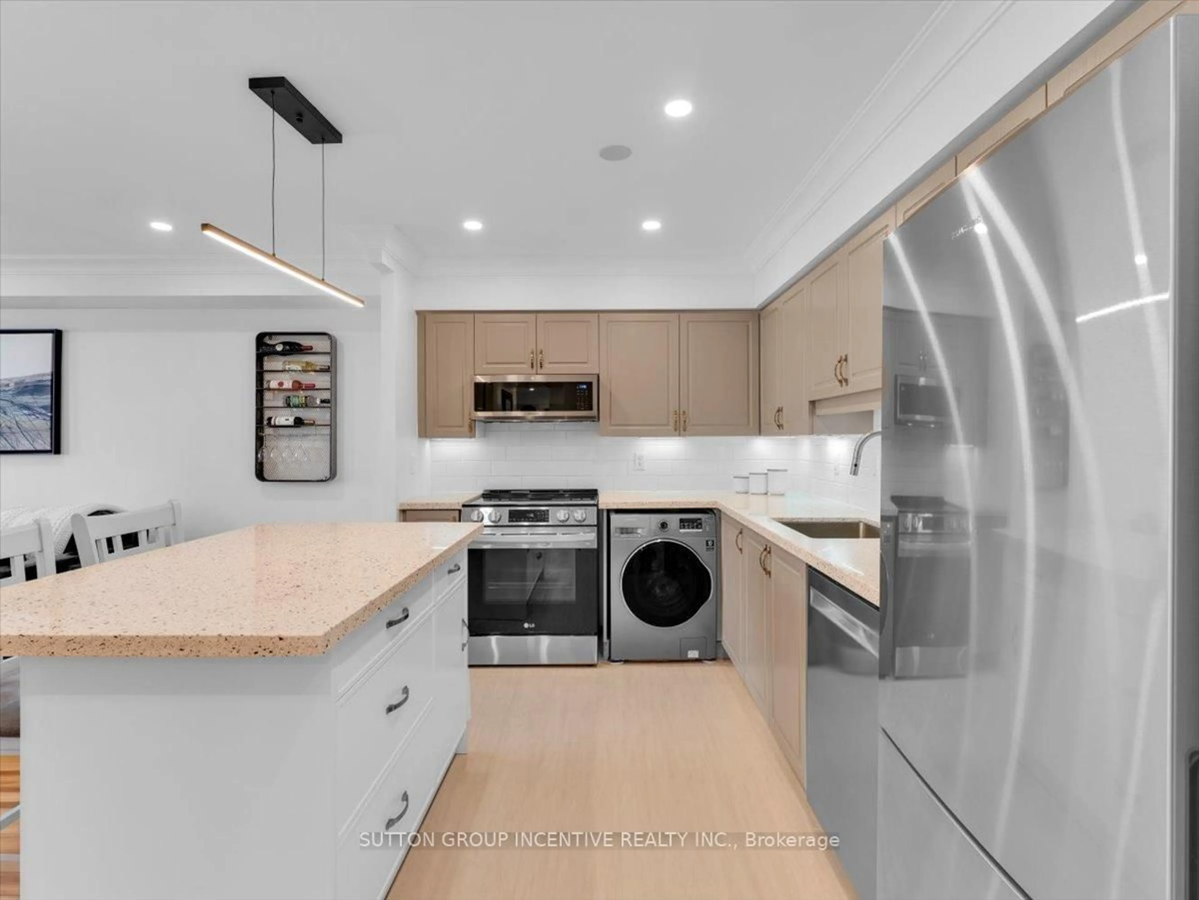 Unknown for 260 Davis Dr #1007, Newmarket Ontario L3Y 7C3