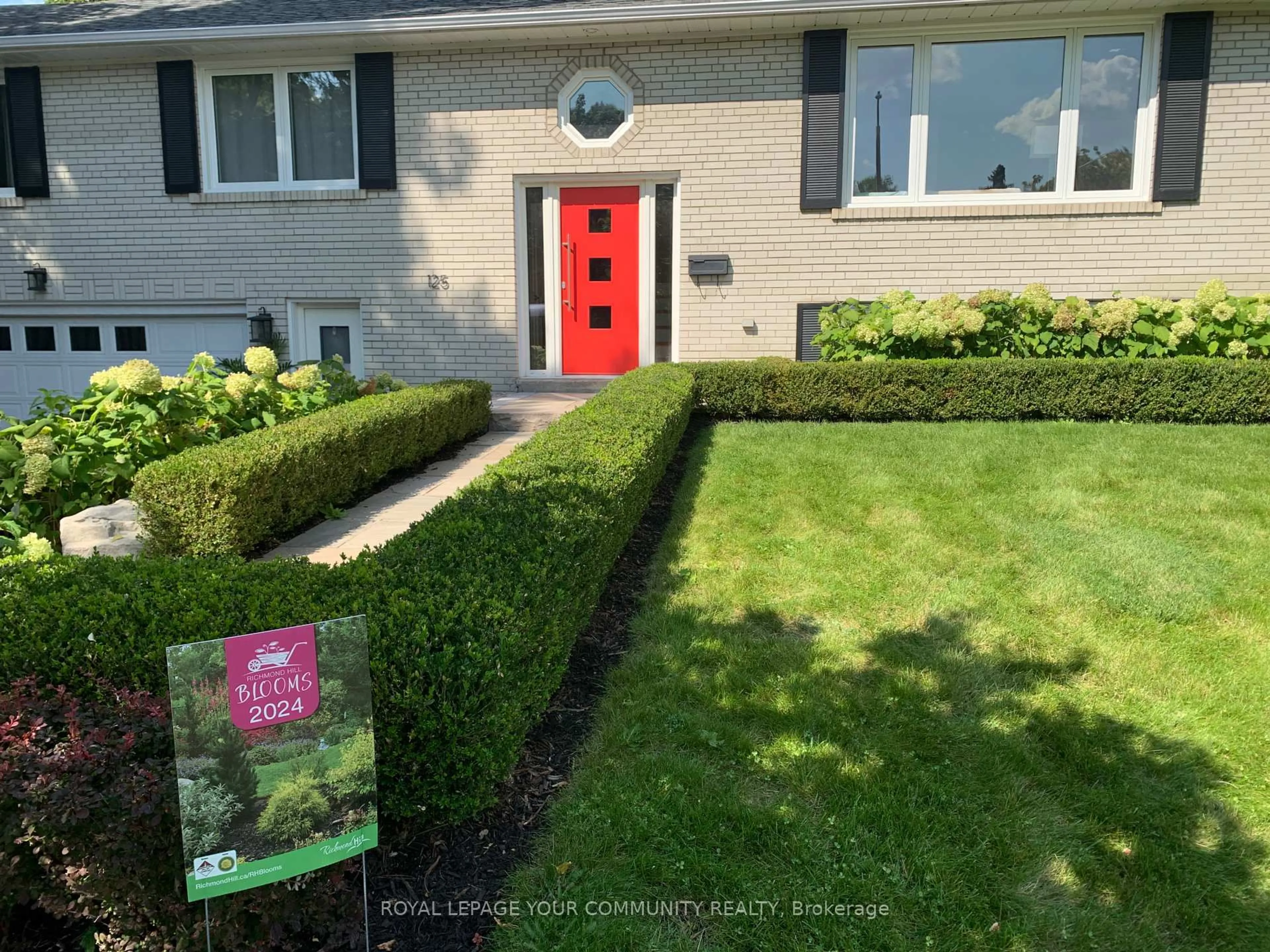 Unknown for 125 Laverock Ave, Richmond Hill Ontario L4C 4J8