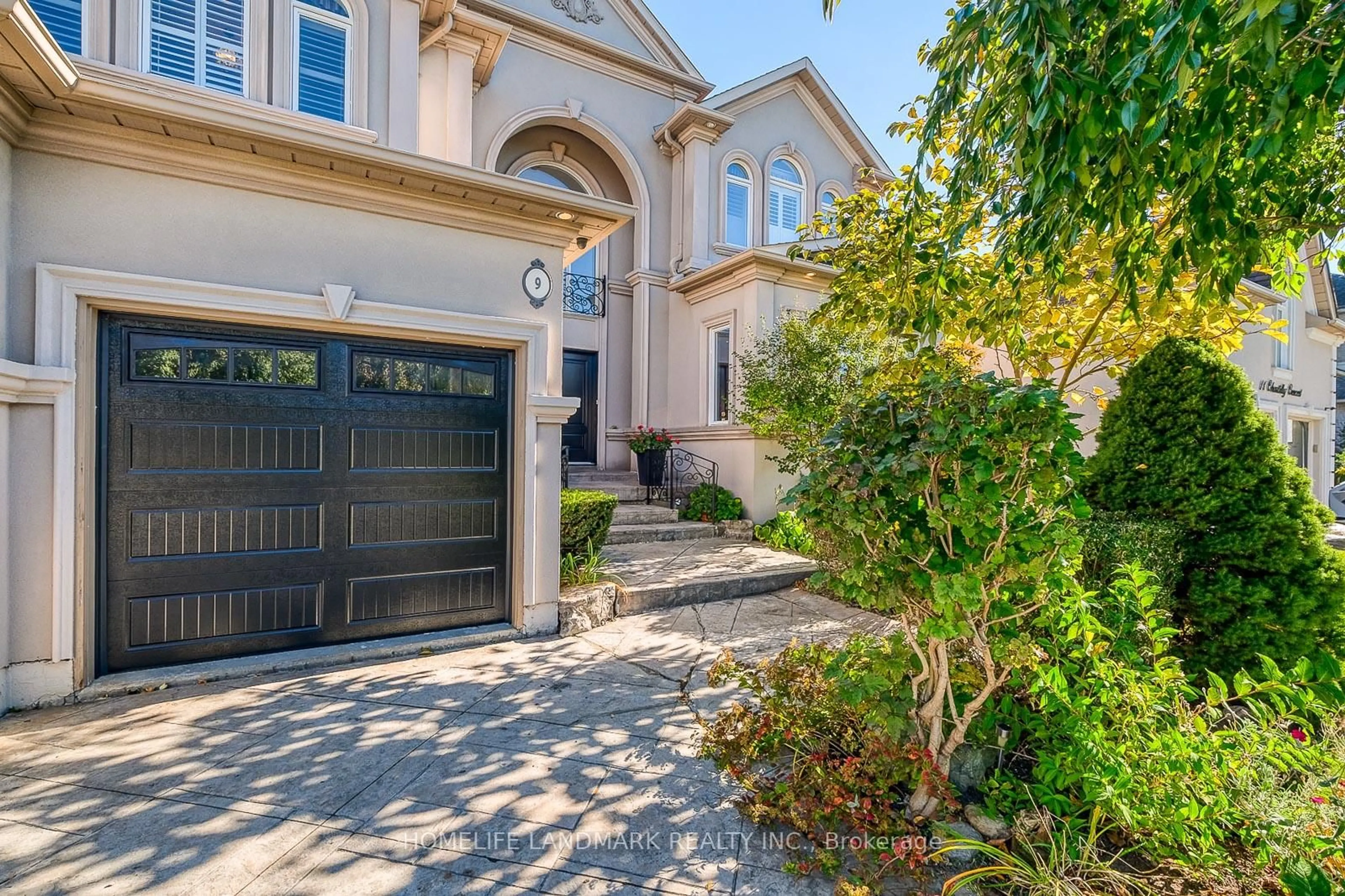Unknown for 9 Chantilly Cres, Richmond Hill Ontario L4C 0K1
