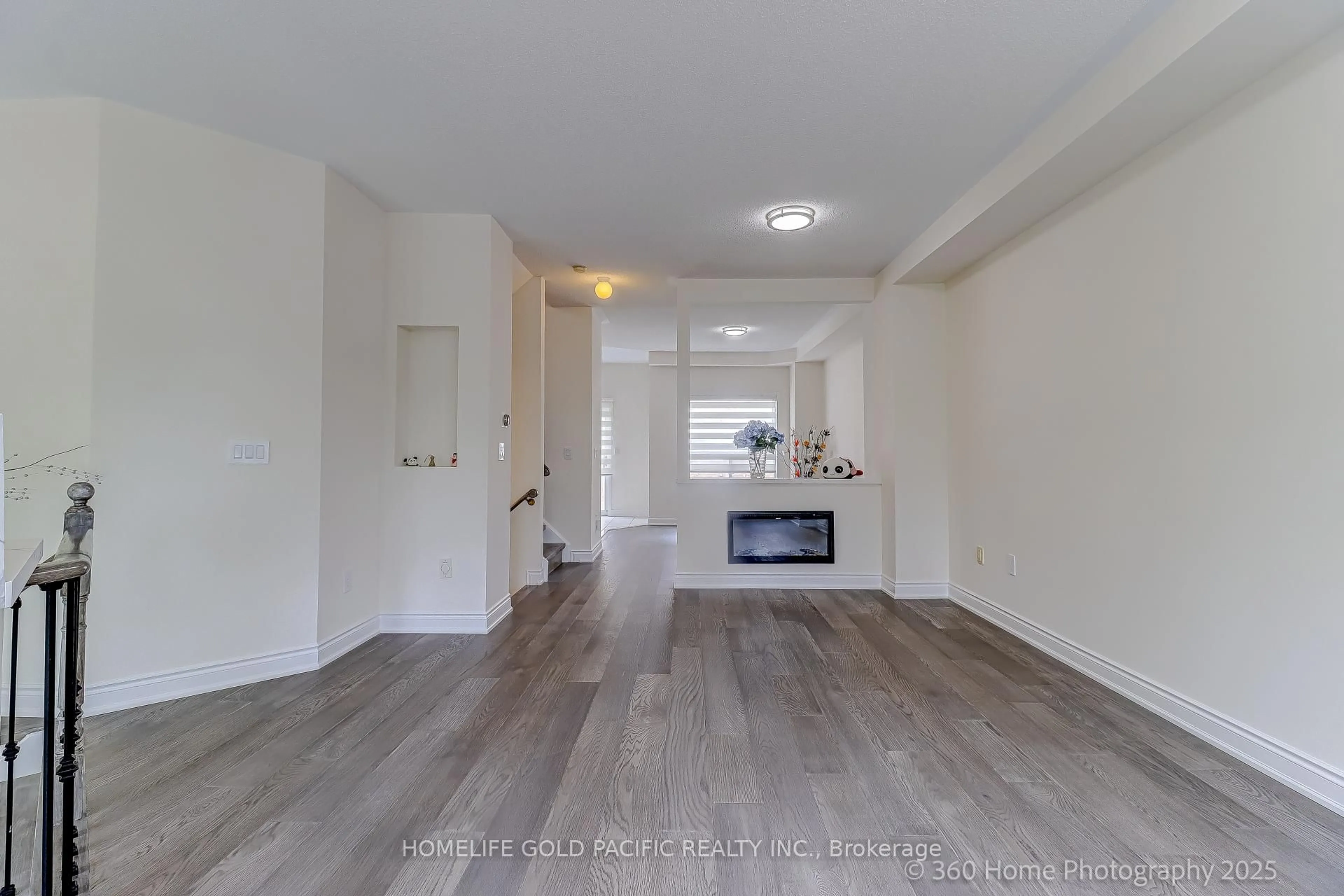 A pic of a room for 17 Mccaul St, Markham Ontario L6C 2E5