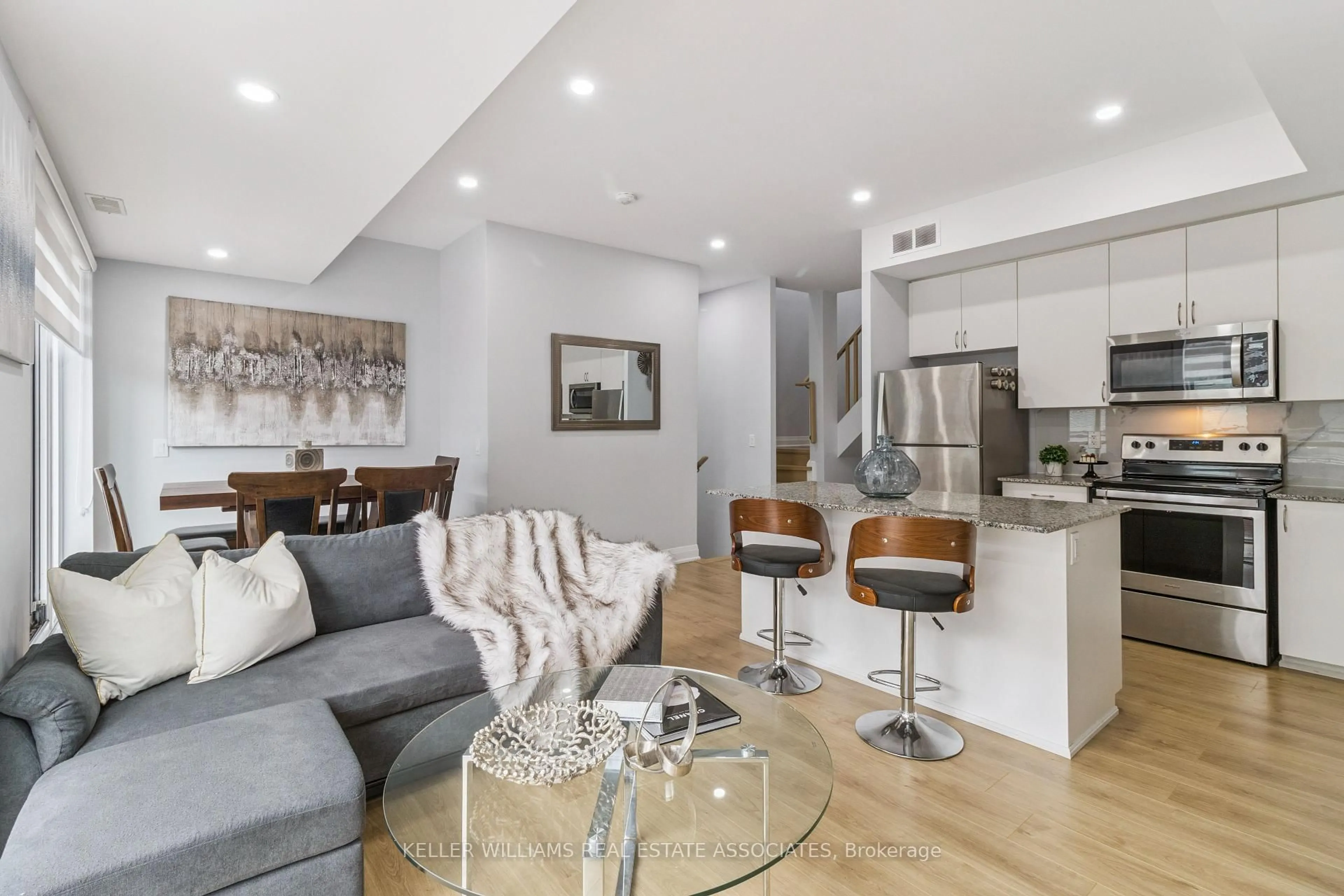 Open concept kitchen, unknown for 5289 Highway 7 #203, Vaughan Ontario L4L 0J1