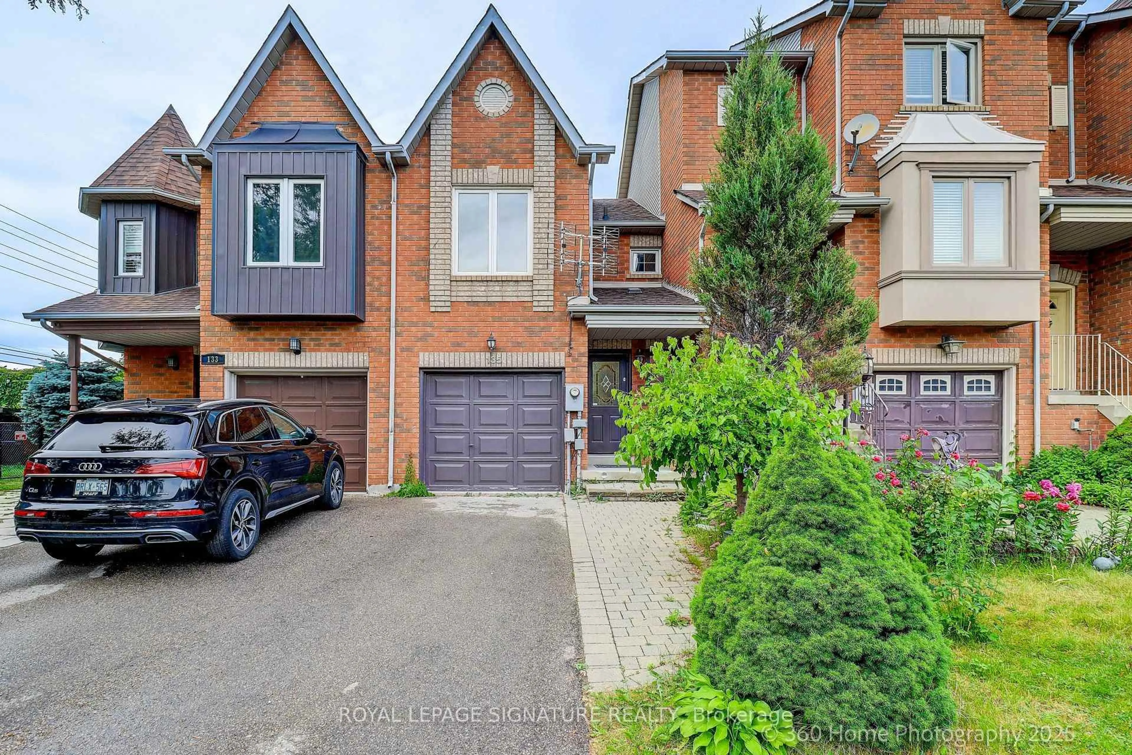 Home with brick exterior material, street for 135 Kelso Cres, Vaughan Ontario L6A 2K7