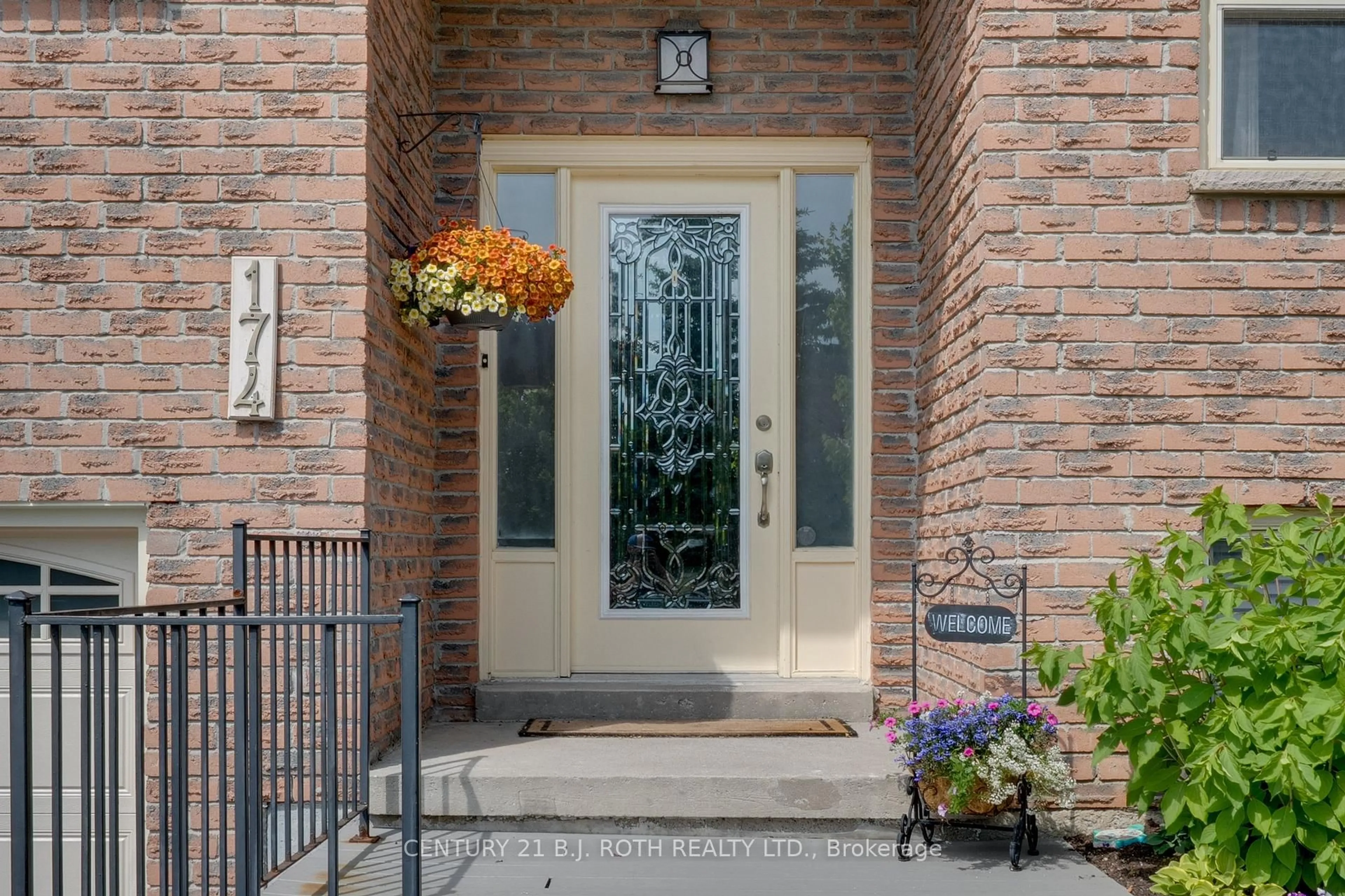 Indoor entryway for 174 Melbourne Dr, Bradford West Gwillimbury Ontario L3Z 2L5