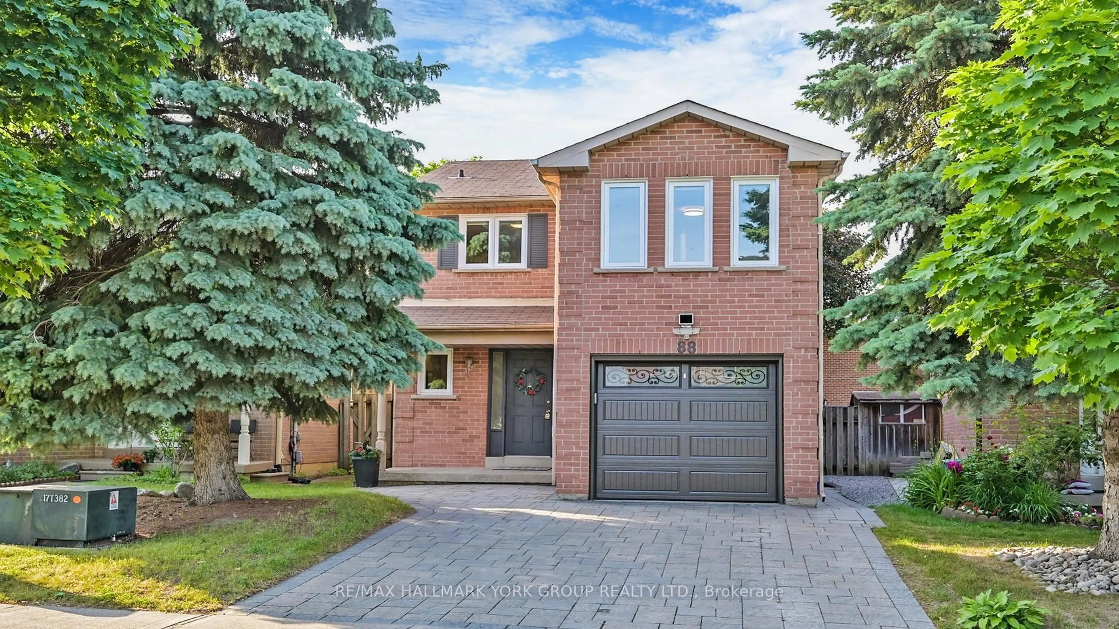 Home with brick exterior material, street for 88 Stephenson Cres, Richmond Hill Ontario L4C 5W1