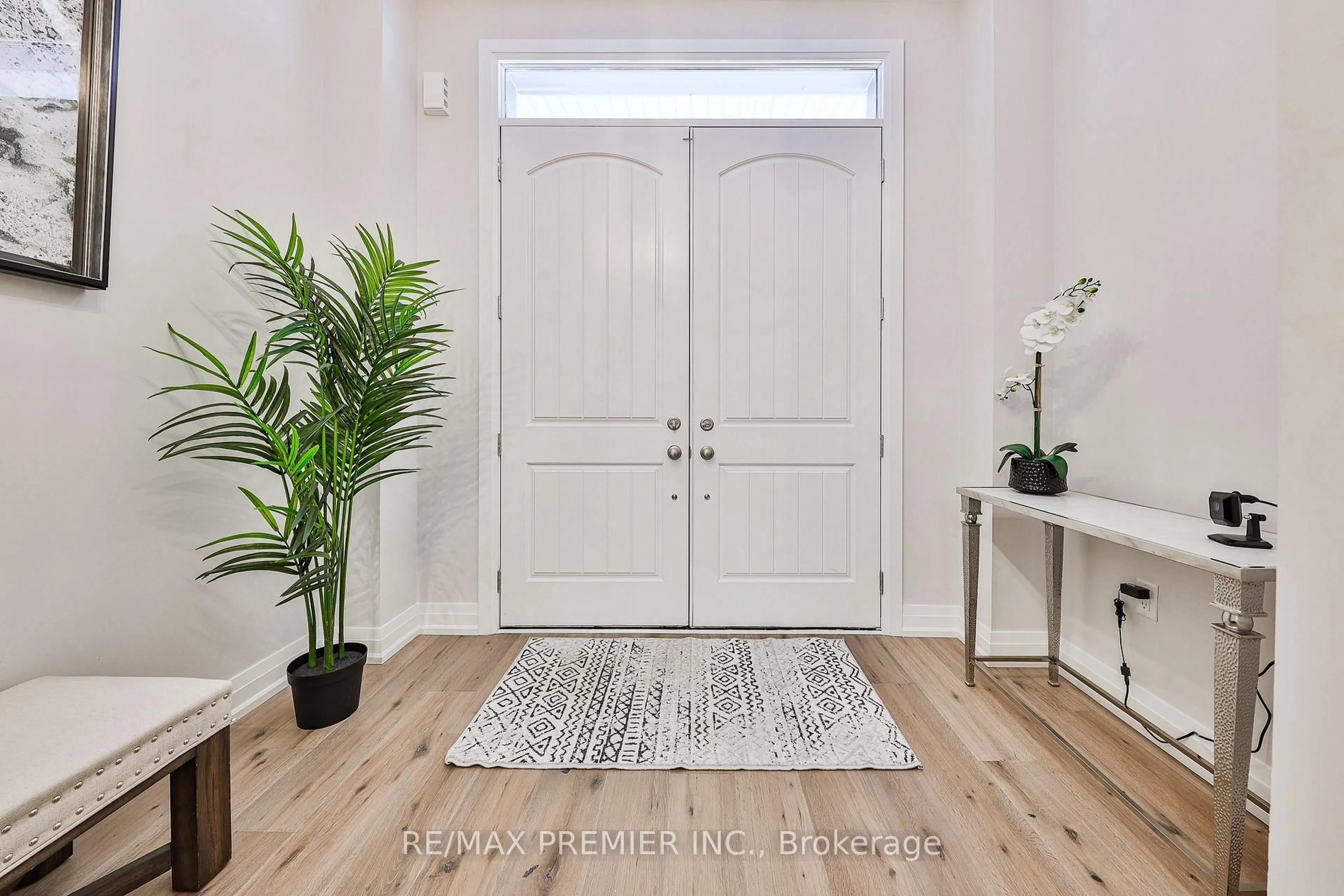 Indoor entryway for 81 Morning Sparrow Dr, Vaughan Ontario L4L 3N5