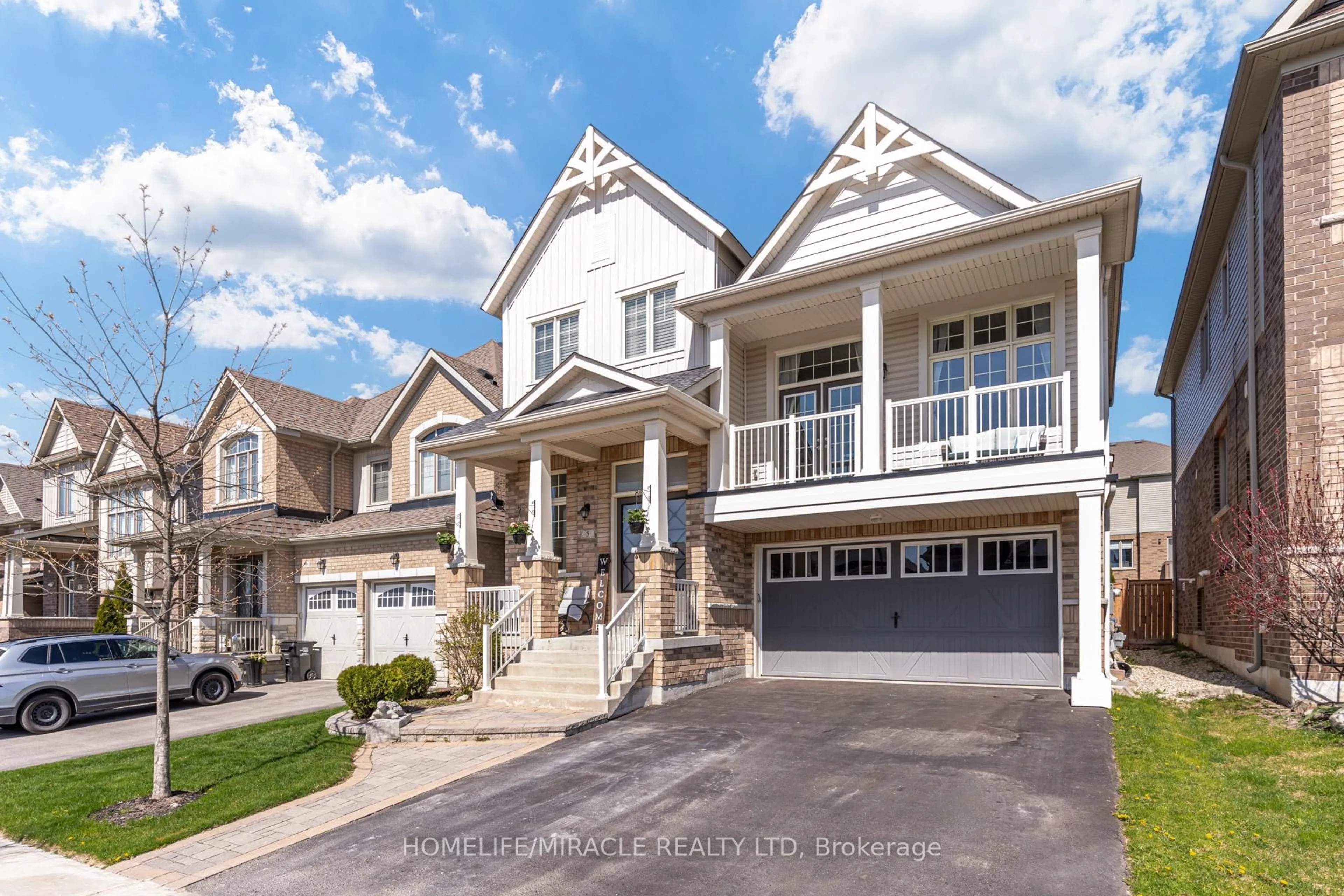 Home with brick exterior material, street for 5 Kennedy Blvd, New Tecumseth Ontario L9R 0L4