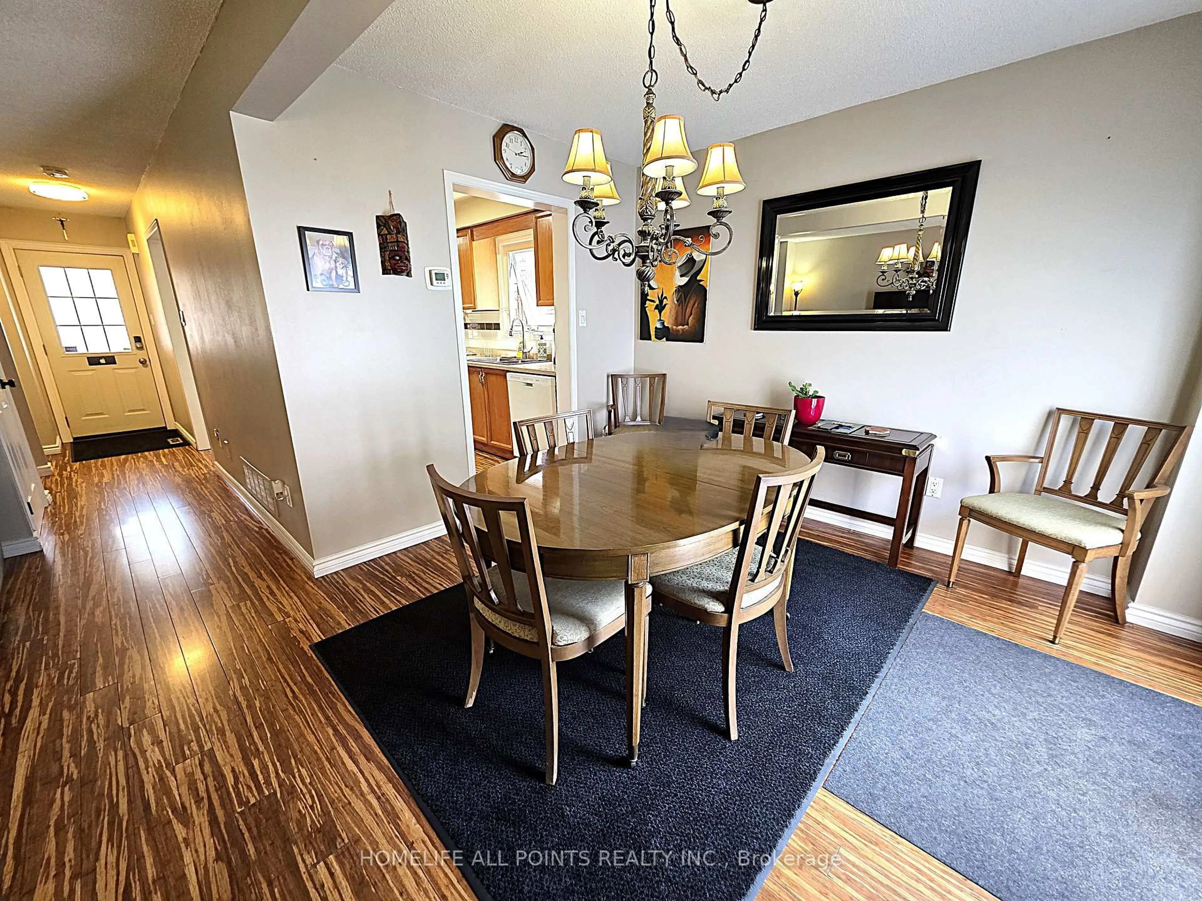 Dining room, wood/laminate floor for 120 Heydon Ave, New Tecumseth Ontario L9R 1N6