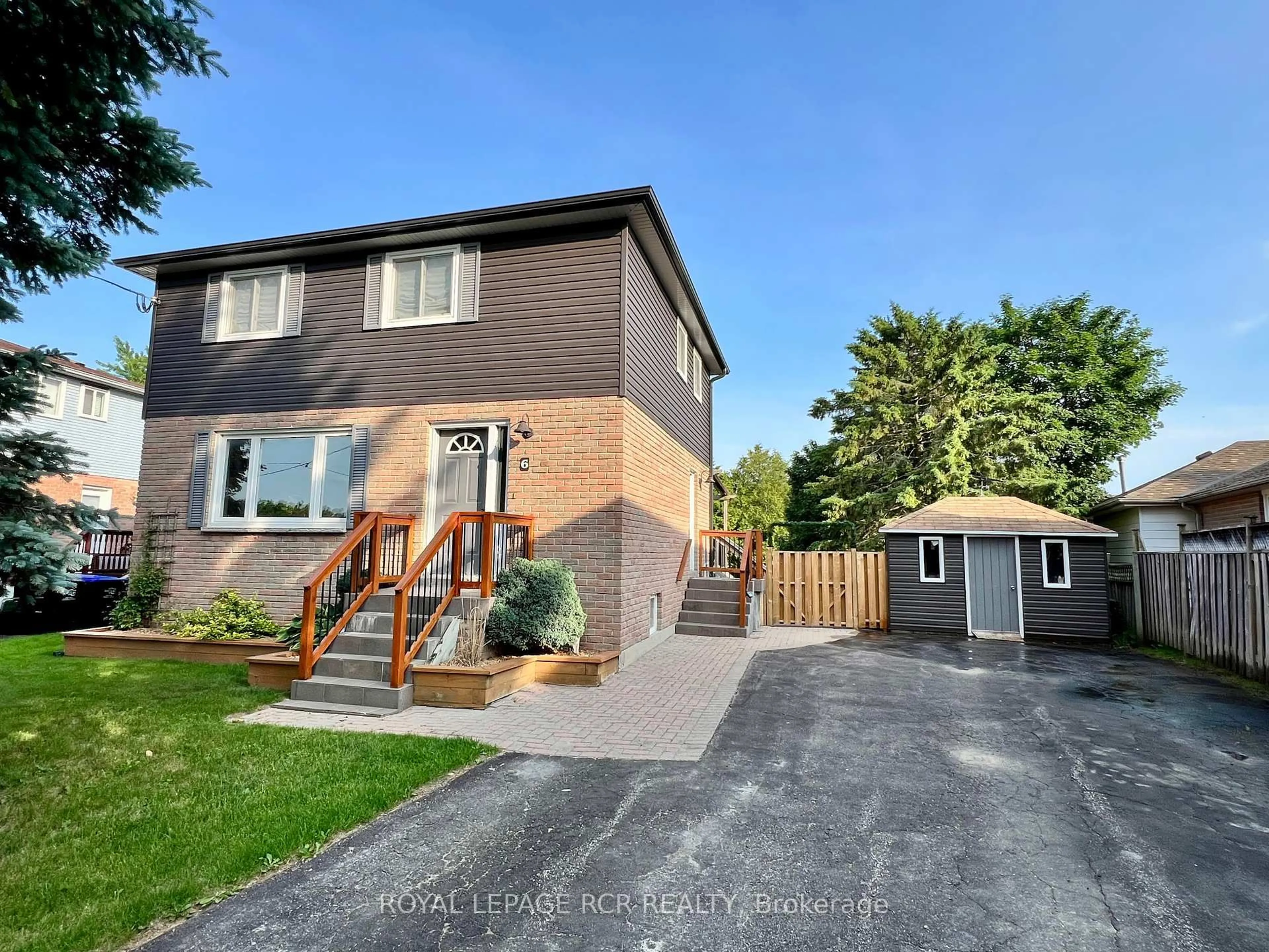 A pic from outside/outdoor area/front of a property/back of a property/a pic from drone, street for 6 Buce Ave, Bradford West Gwillimbury Ontario L3Z 2C4