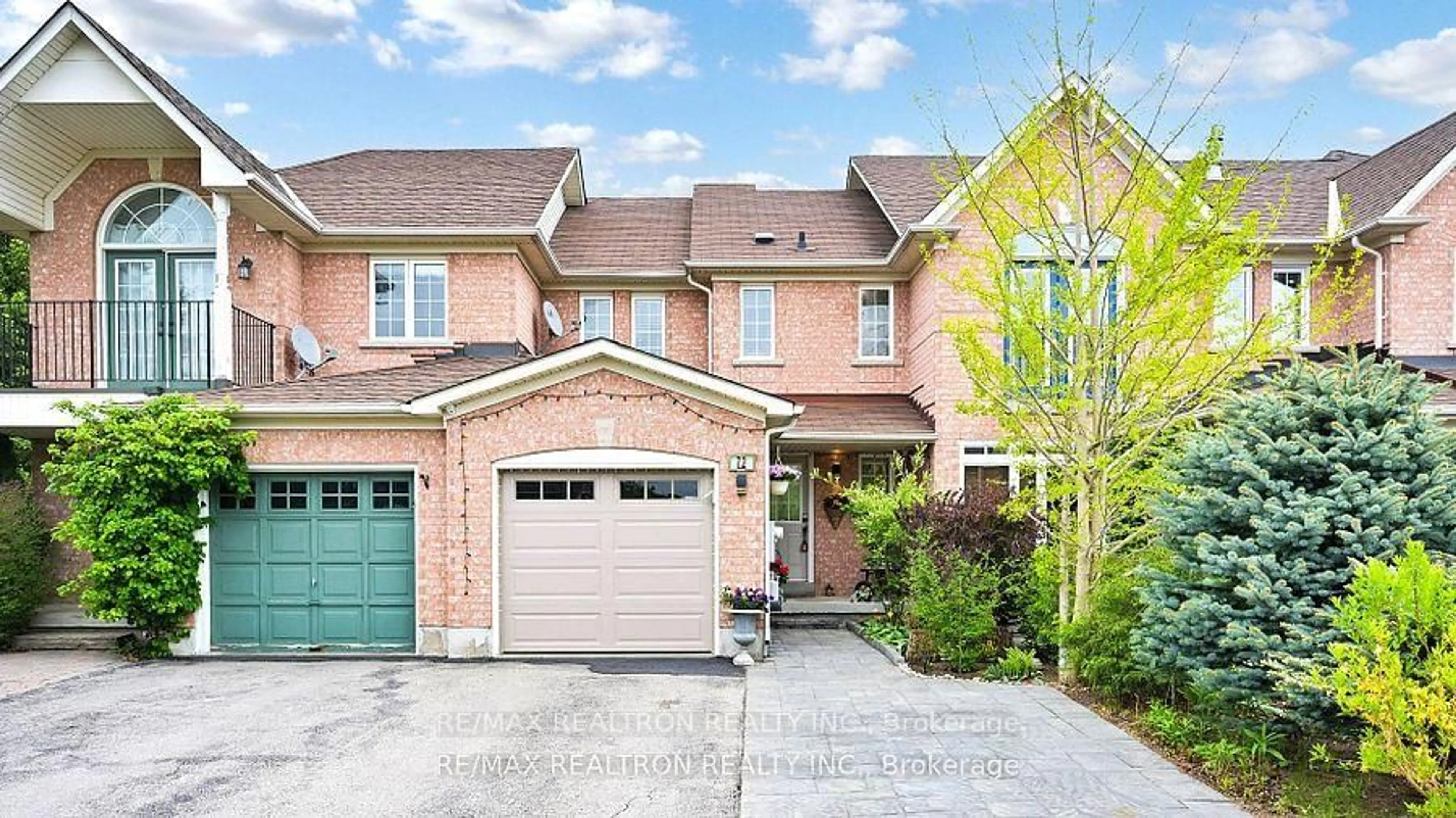 Home with brick exterior material, street for 72 Long Point Dr, Richmond Hill Ontario L4E 3Z8