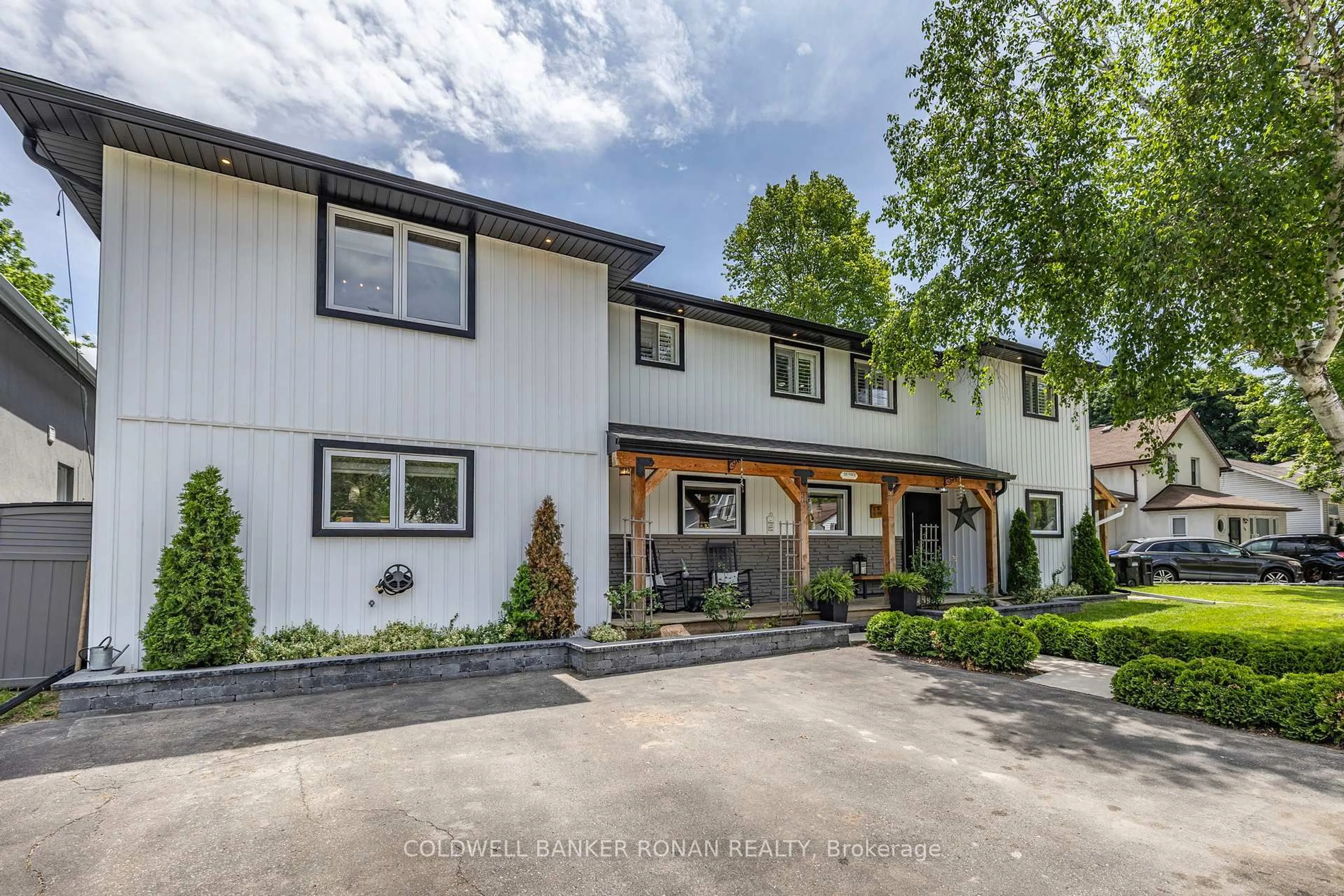 Home with brick exterior material, street for 143 Albert St, New Tecumseth Ontario L9R 1E3