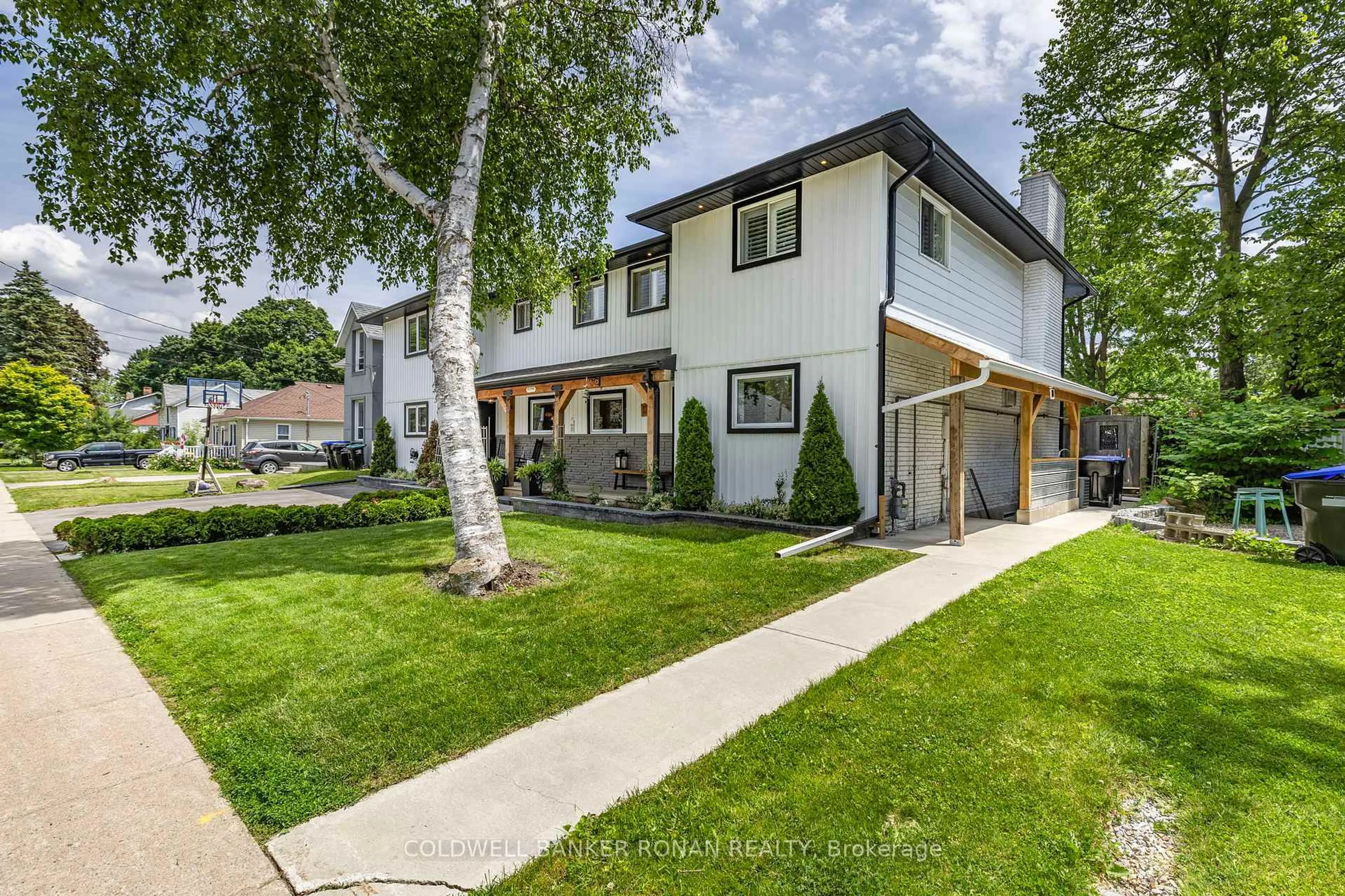 Home with brick exterior material, street for 143 Albert St, New Tecumseth Ontario L9R 1E3
