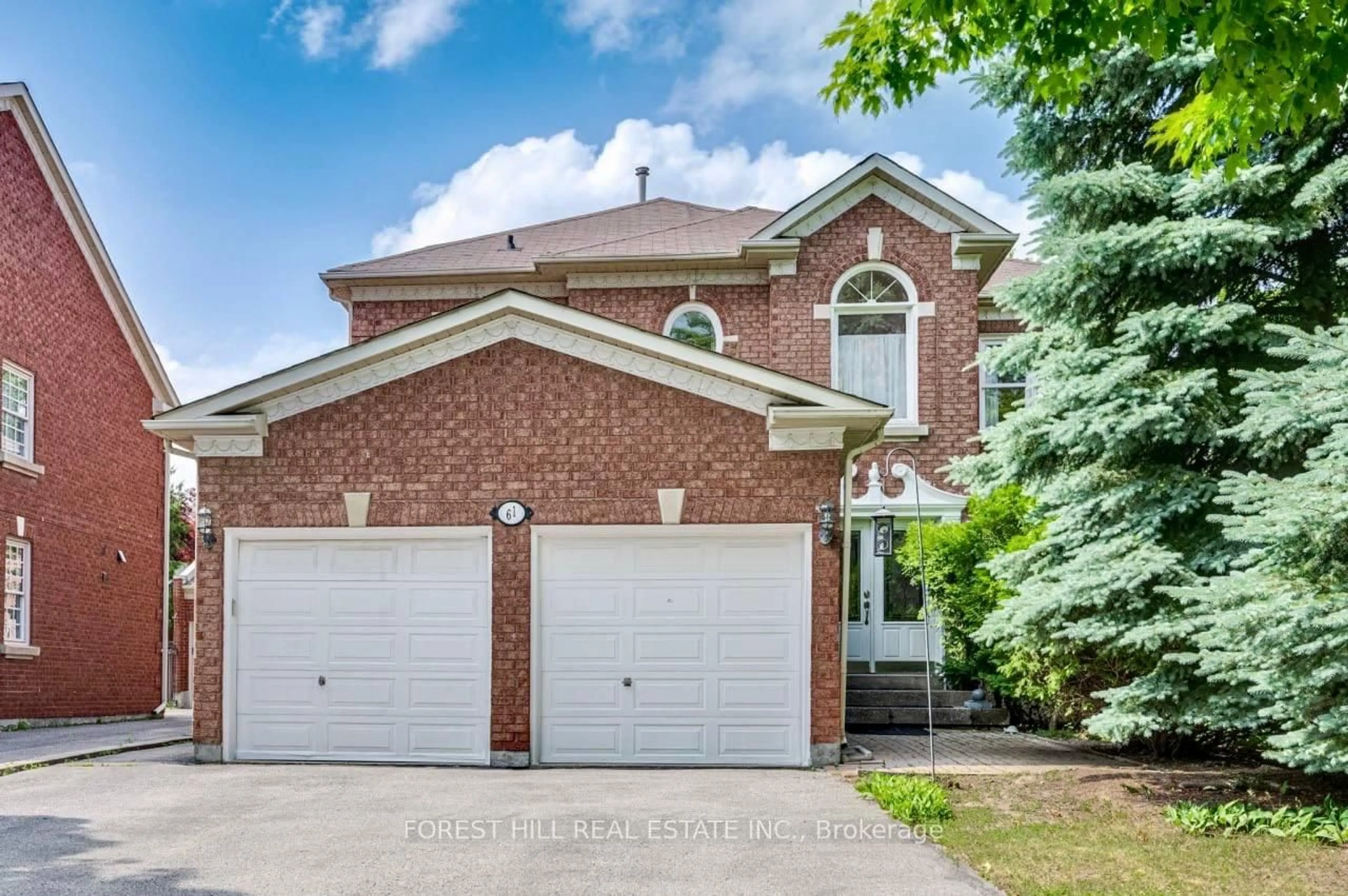 Home with brick exterior material, street for 61 Willett Cres, Richmond Hill Ontario L4C 7W2