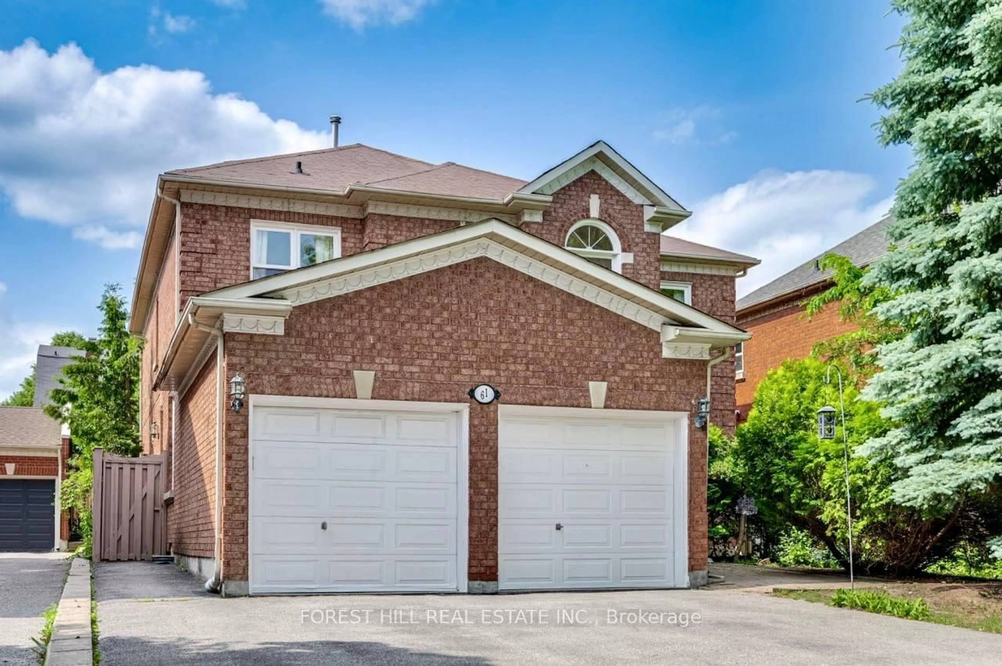 Home with brick exterior material, street for 61 Willett Cres, Richmond Hill Ontario L4C 7W2