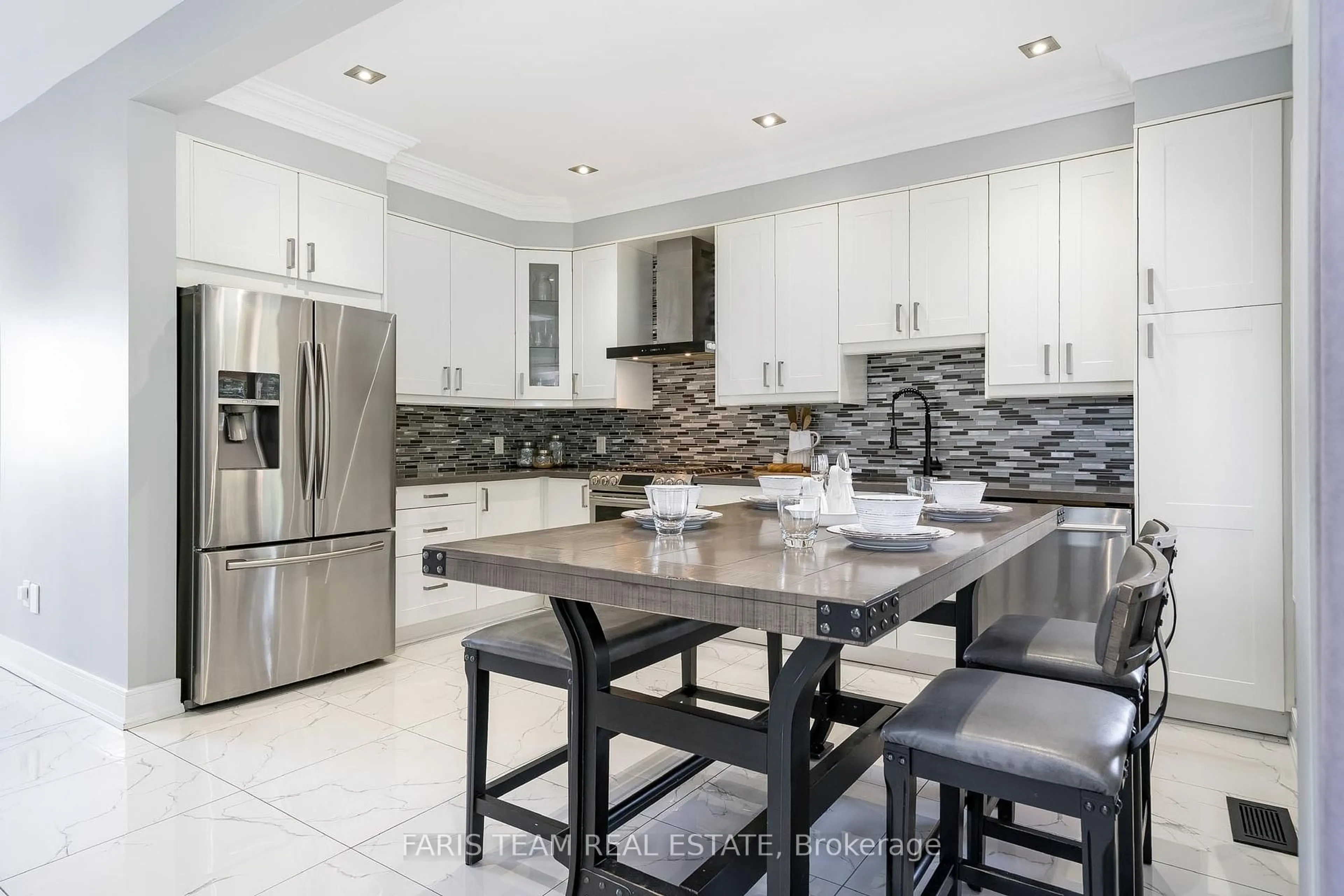 Contemporary kitchen, ceramic/tile floor for 18 Mancini Dr, Essa Ontario L3W 0A6