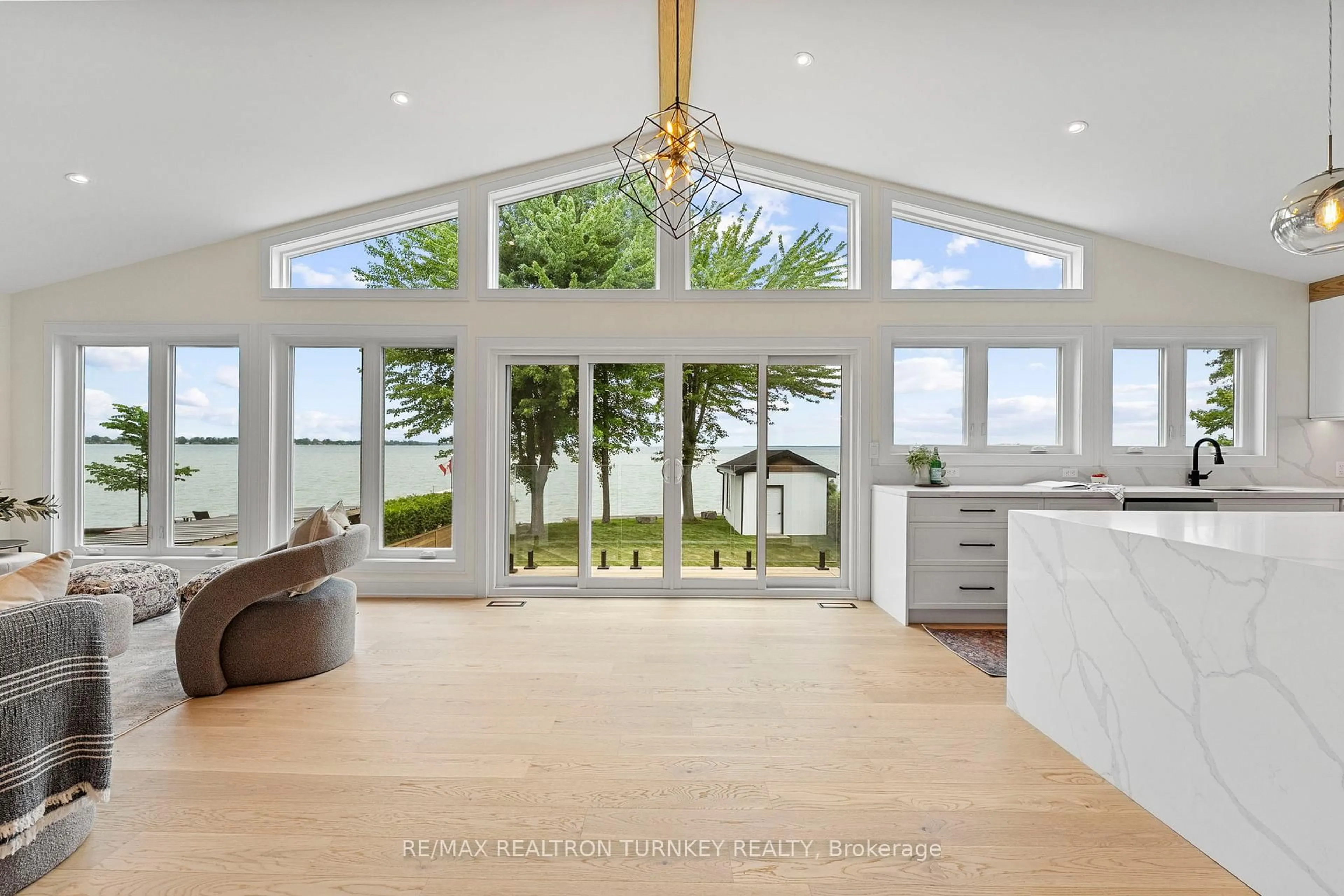 Open concept kitchen, unknown for 156 Holmes Point Rd, Georgina Ontario L0E 1N0
