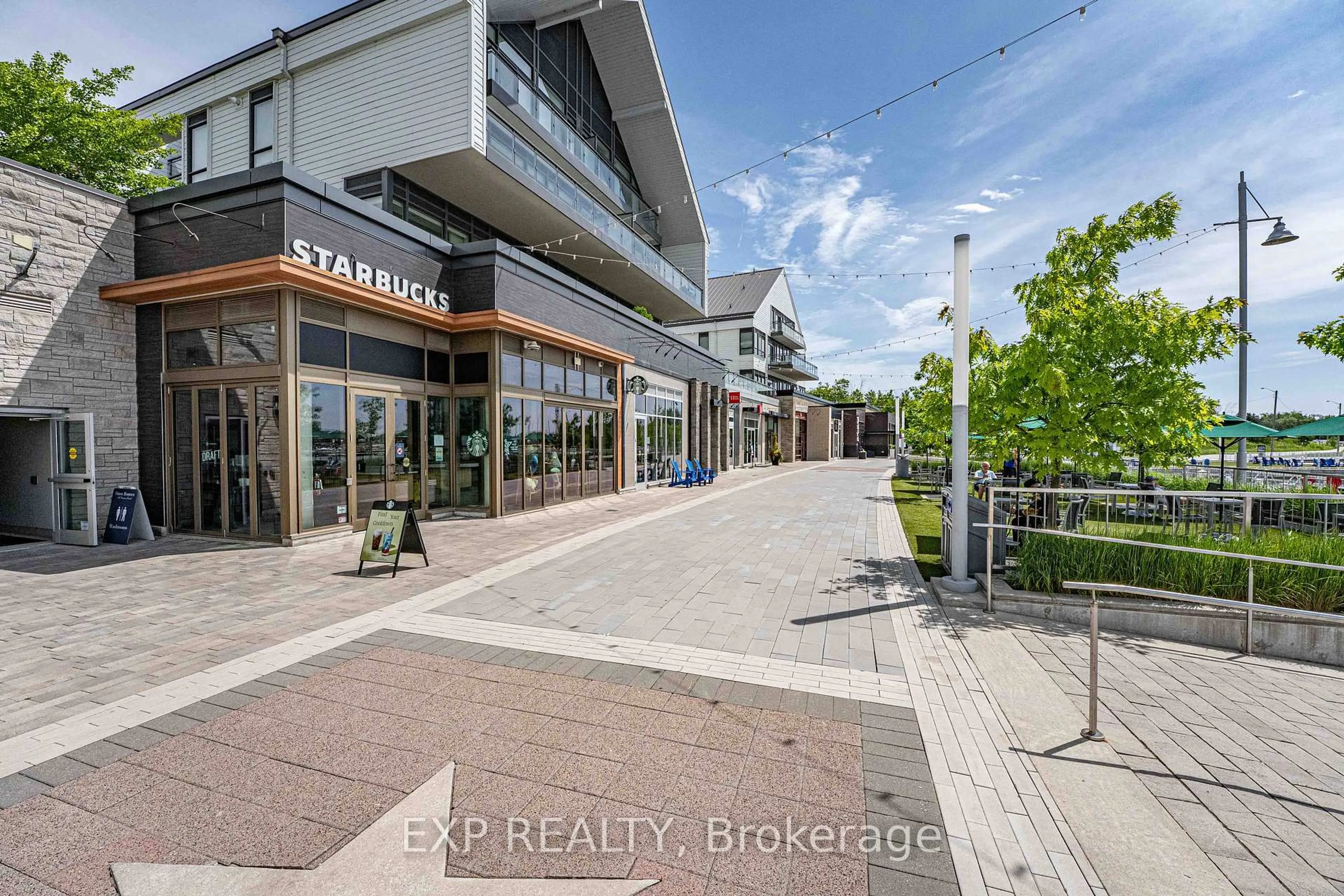 Patio, street for 247 Broward Way #31, Innisfil Ontario L9S 0M1
