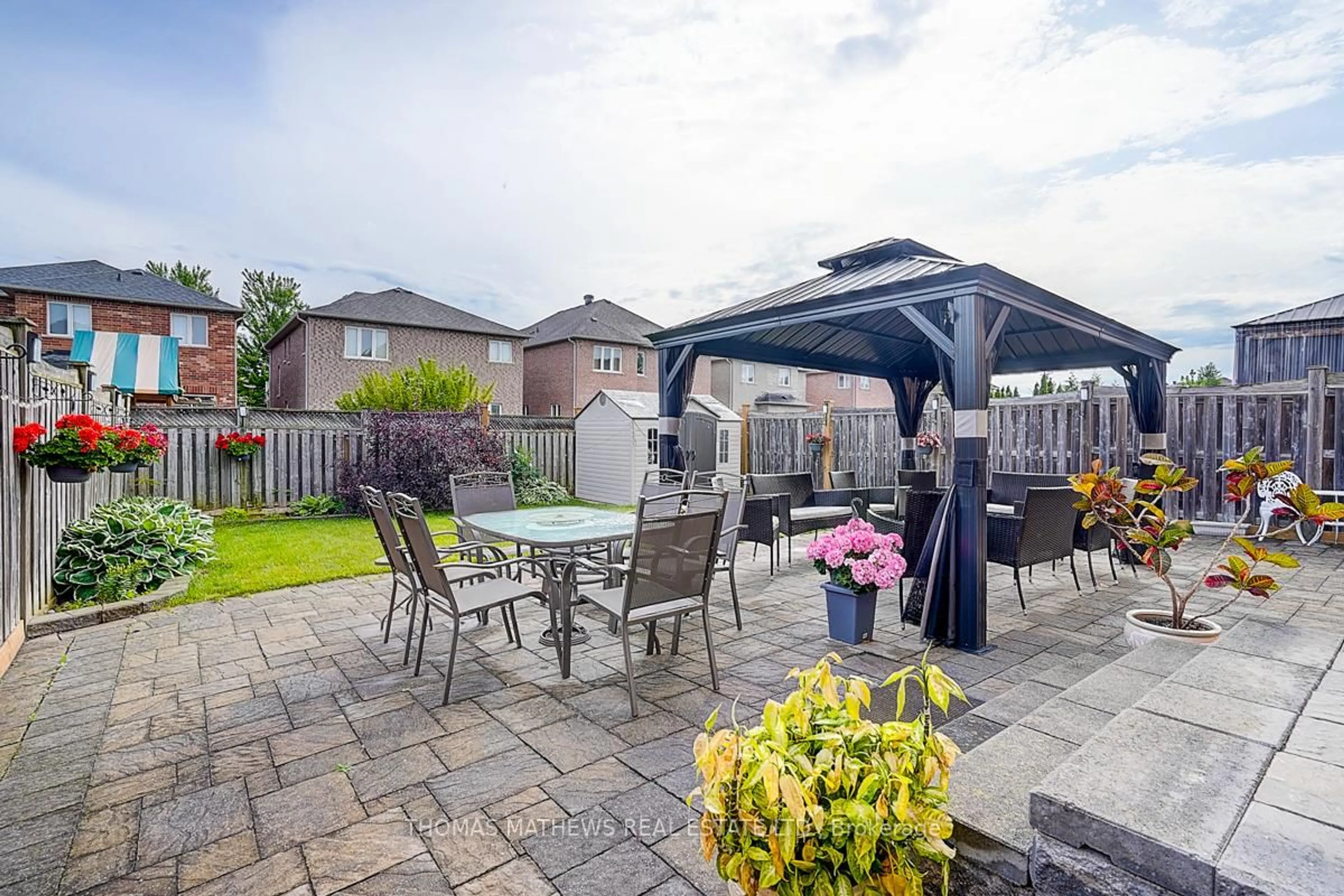 Patio, street for 70 Reginald Lamb Cres, Markham Ontario L6B 0B5
