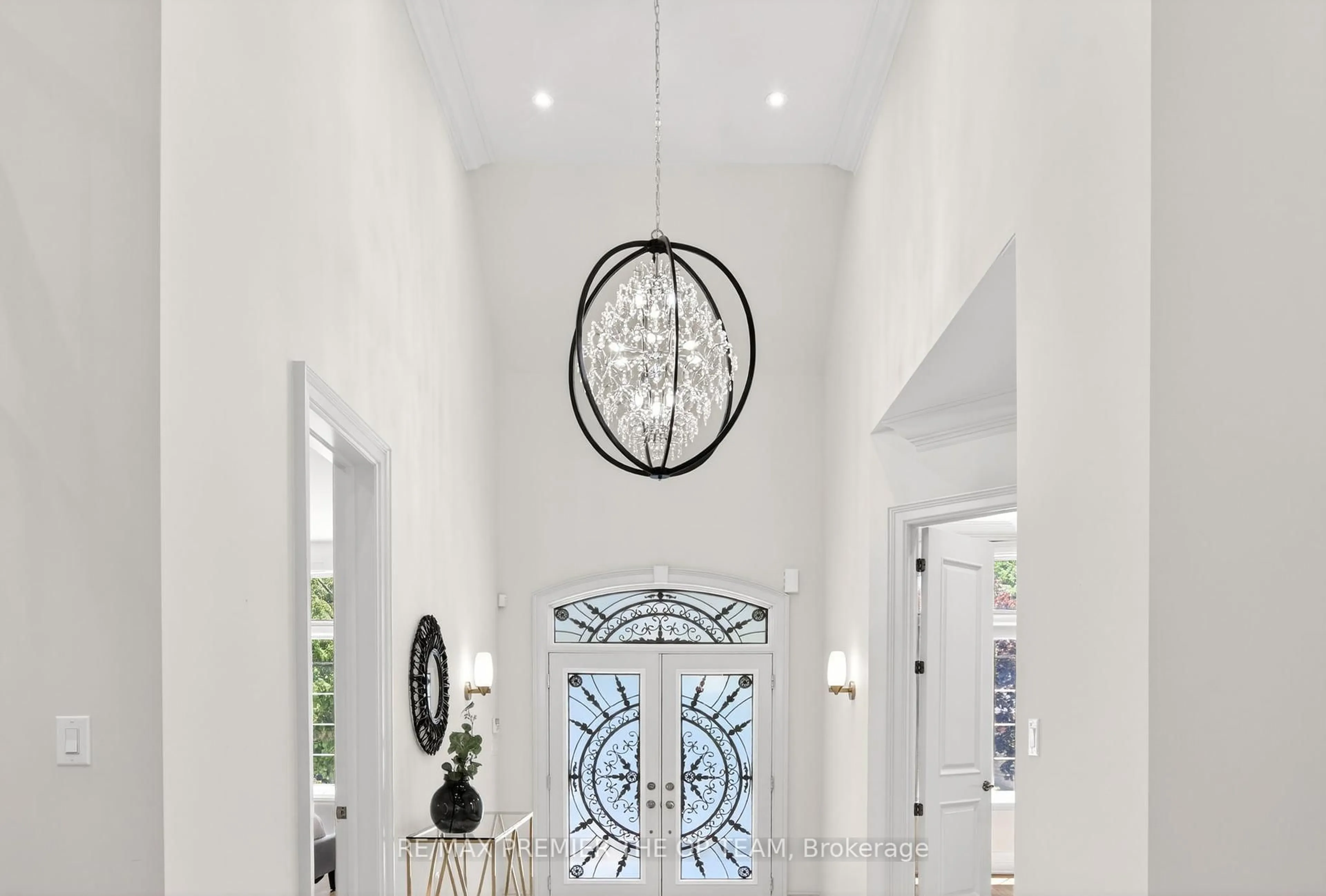 Indoor entryway for 24 Grand Vellore Cres, Vaughan Ontario L4H 0N8