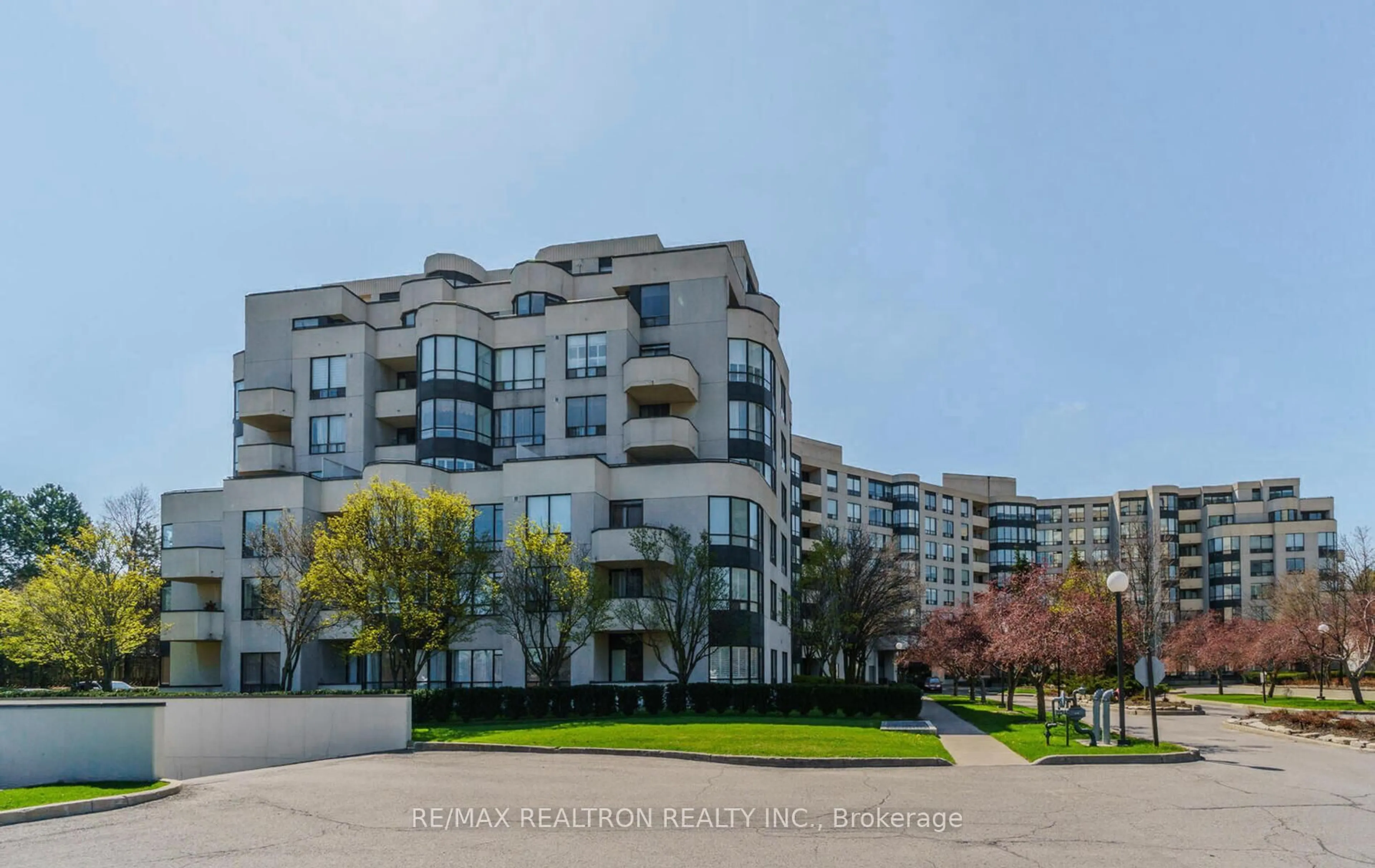Unknown for 333 Clark Ave #814, Vaughan Ontario L4J 7K4